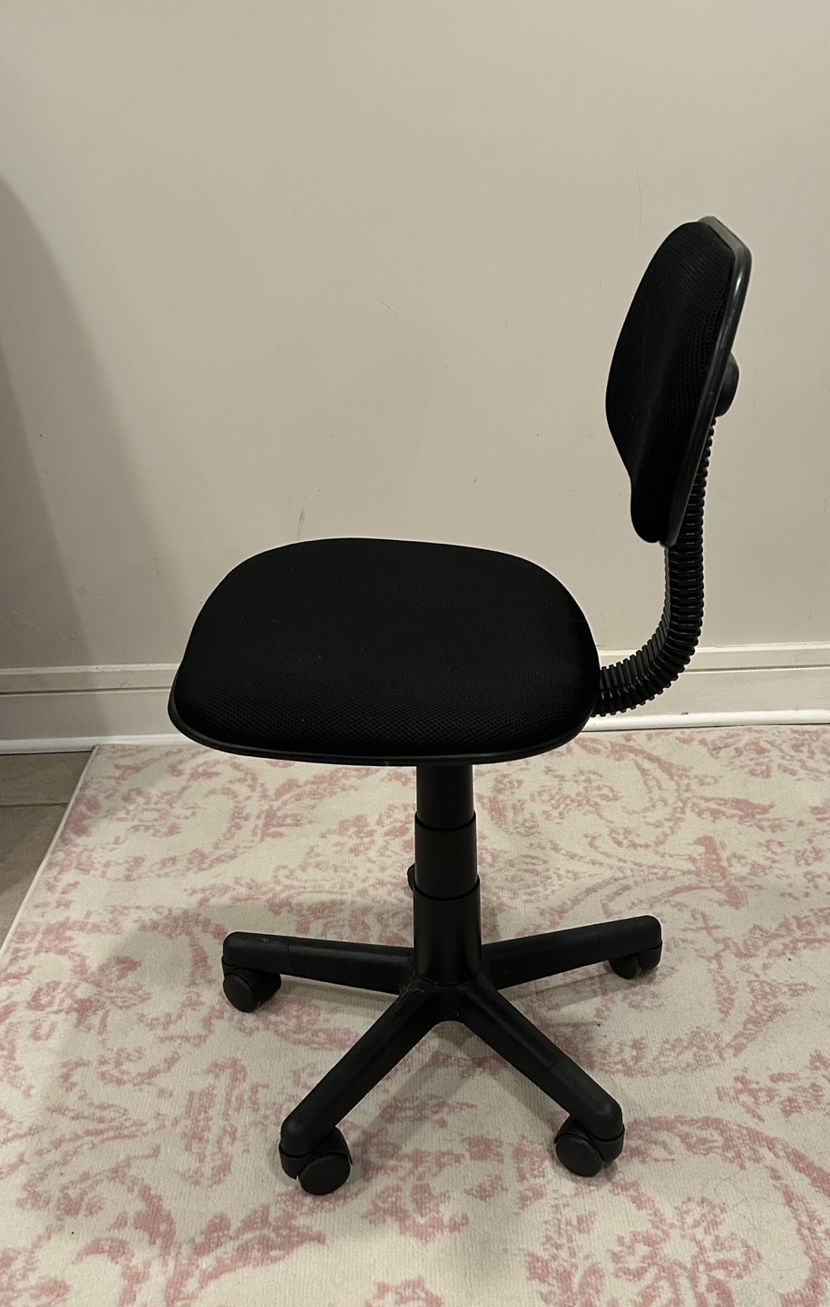 Black Mesh Office Chair - photo 3