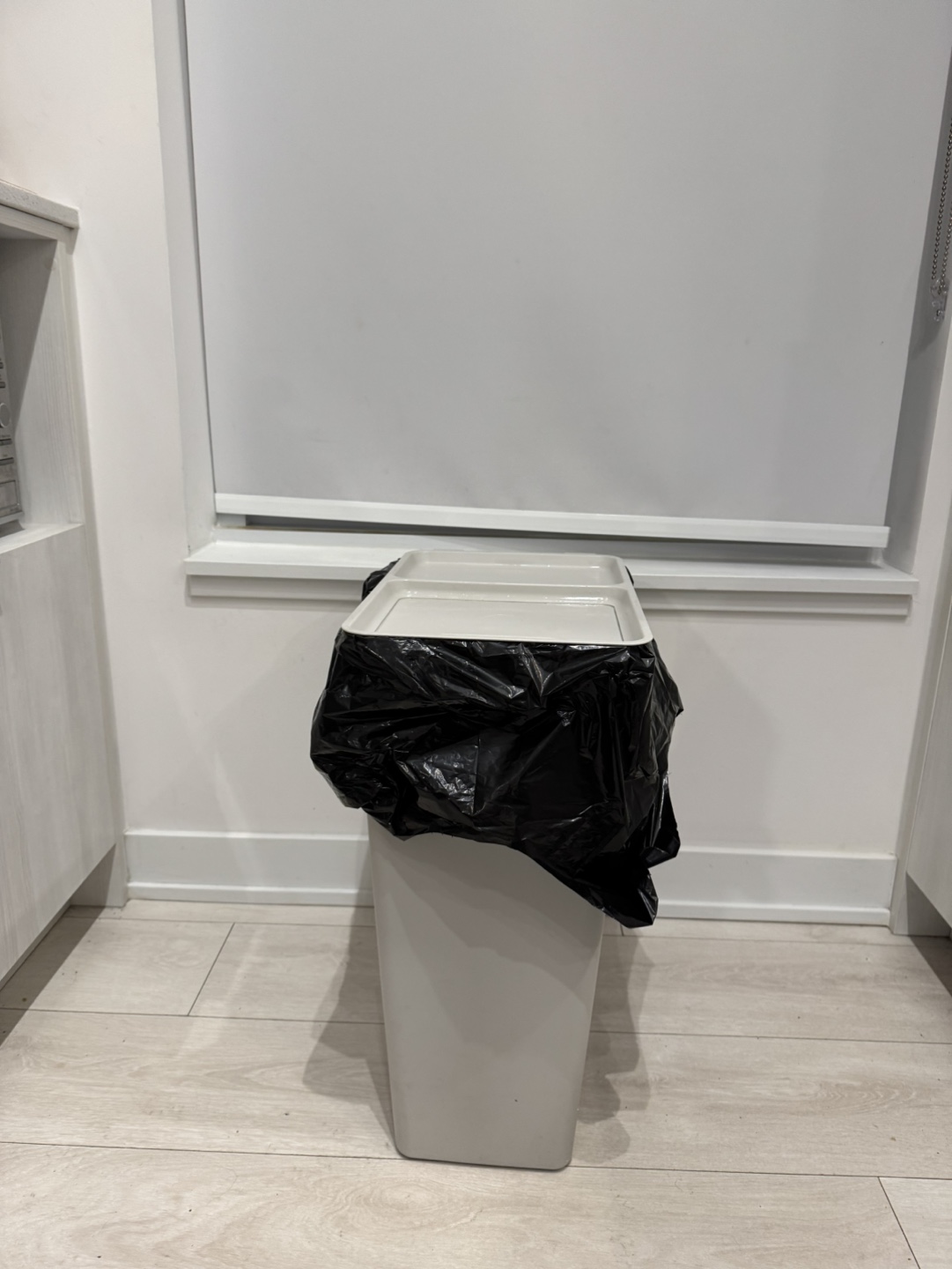 Grey Step-on Trash Can with Lid