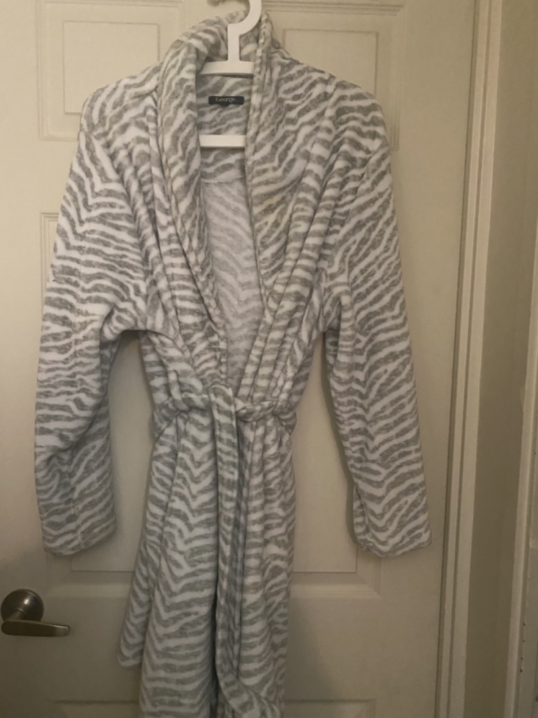 Women's George Grey Zebra Print Fleece Robe - Size L/XL