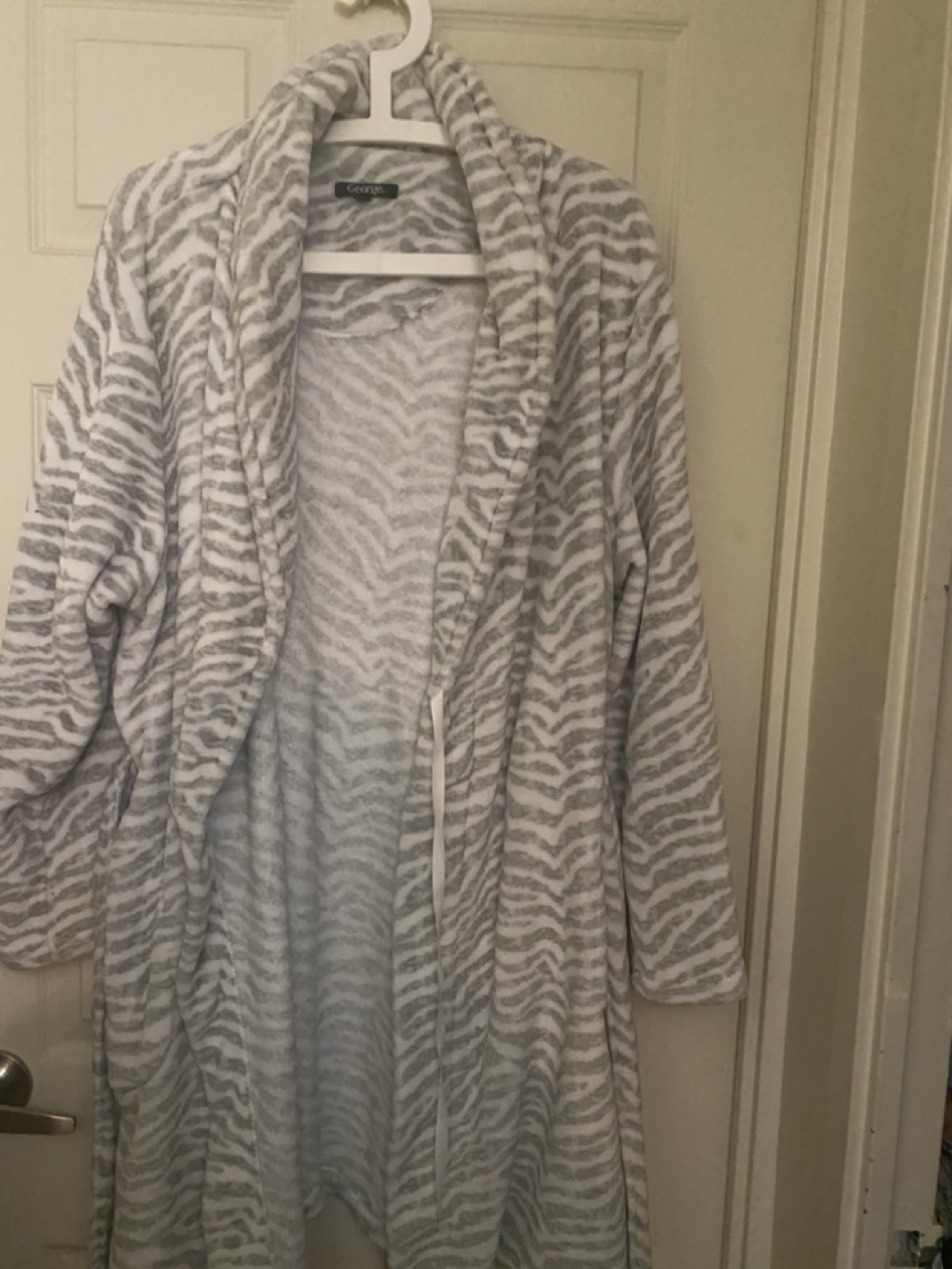 Women's George Grey Zebra Print Fleece Robe - Size L/XL - photo 2