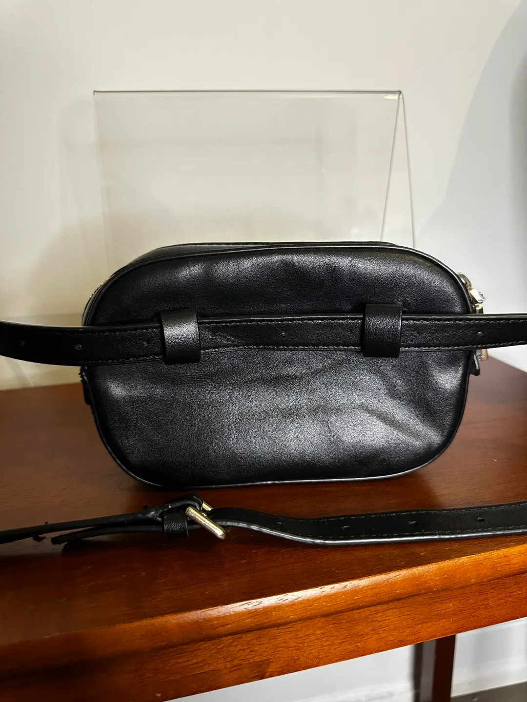 Guess Black Quilted Belt Bag image indicator(4)