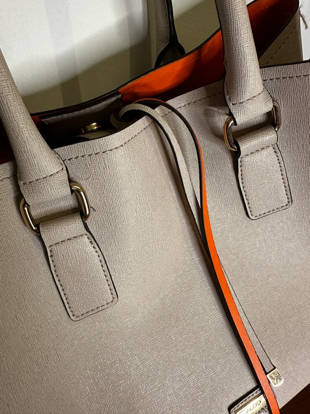 ALDO Beige Tote Bag with Orange Interior image indicator(4)