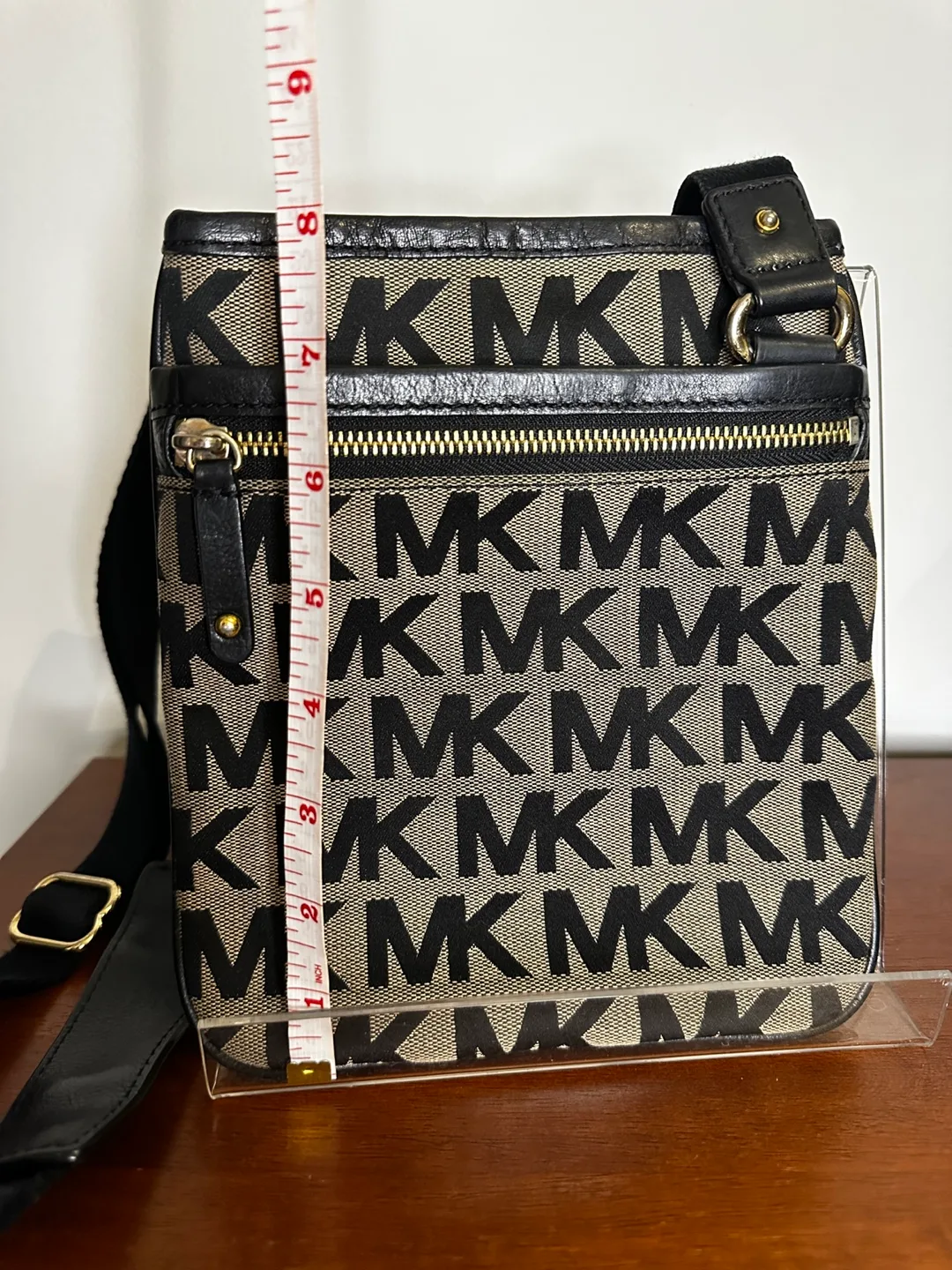 Michael Kors Black and Beige MK Signature Crossbody Bag image indicator(2)