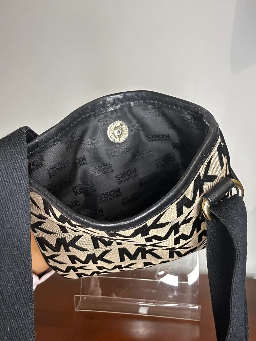 Michael Kors Black and Beige MK Signature Crossbody Bag image indicator(5)