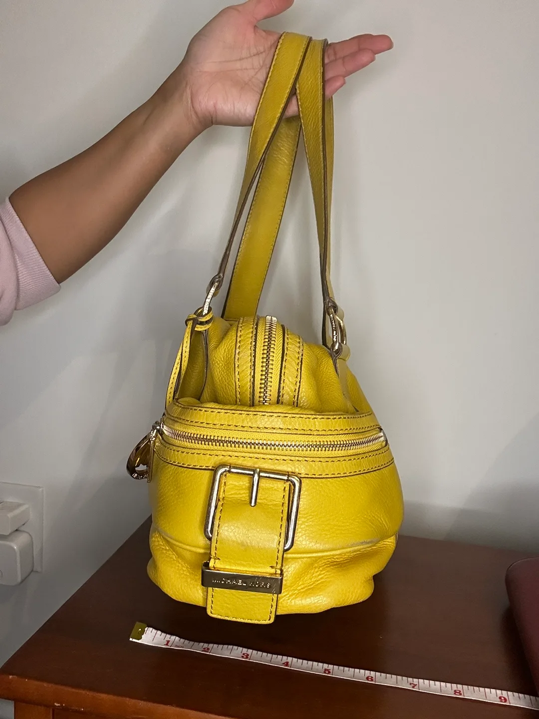 Michael Kors Yellow Leather Handbag image indicator(4)