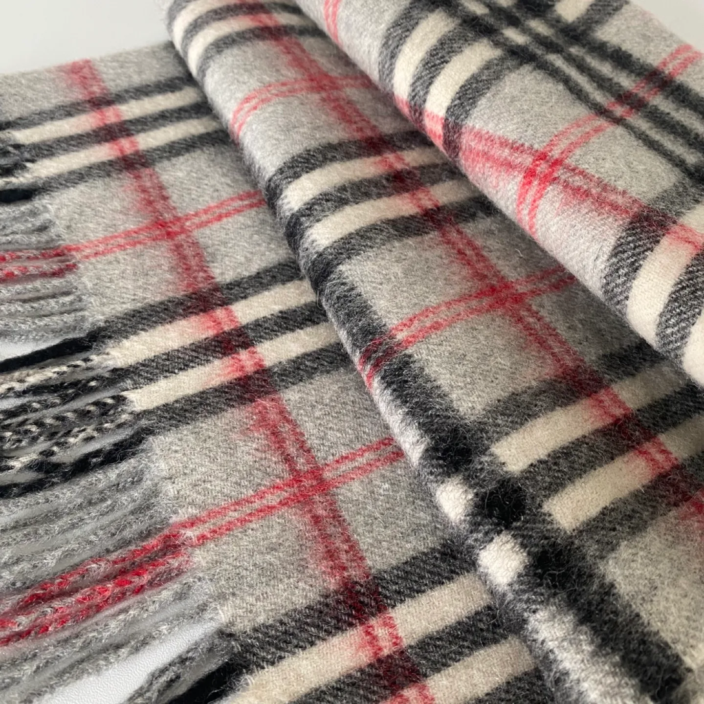 Wool Plaid Scarf image indicator(3)