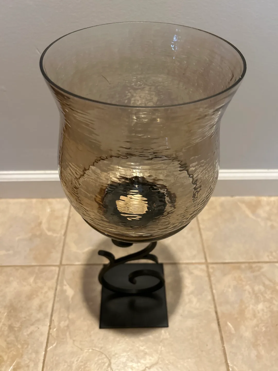 Elegant Glass Candle Holder with Metal Stand image indicator(3)