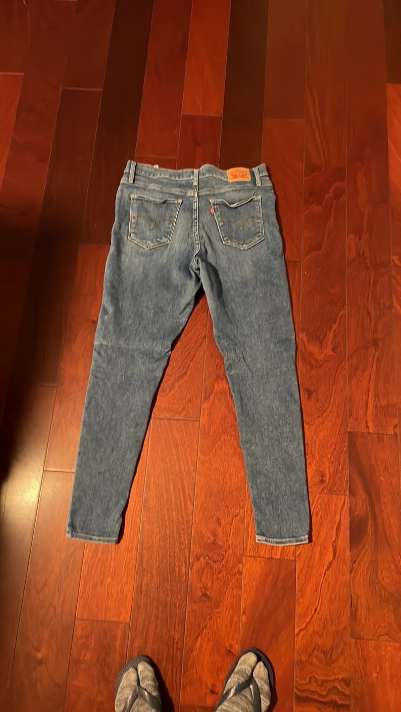 Levi's 720 High Rise Super Skinny Jeans - Size 30 image indicator(2)