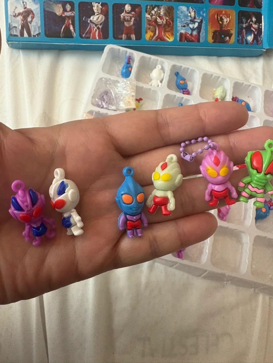 Party game blind box Ultraman 36 pcs Keychain Set - New image indicator(2)