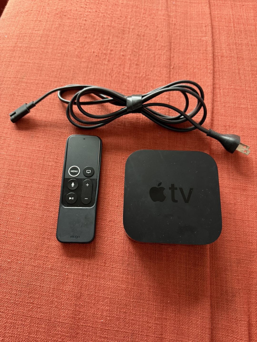 Apple TV 4K (MP7P2LL/A) with  Remote