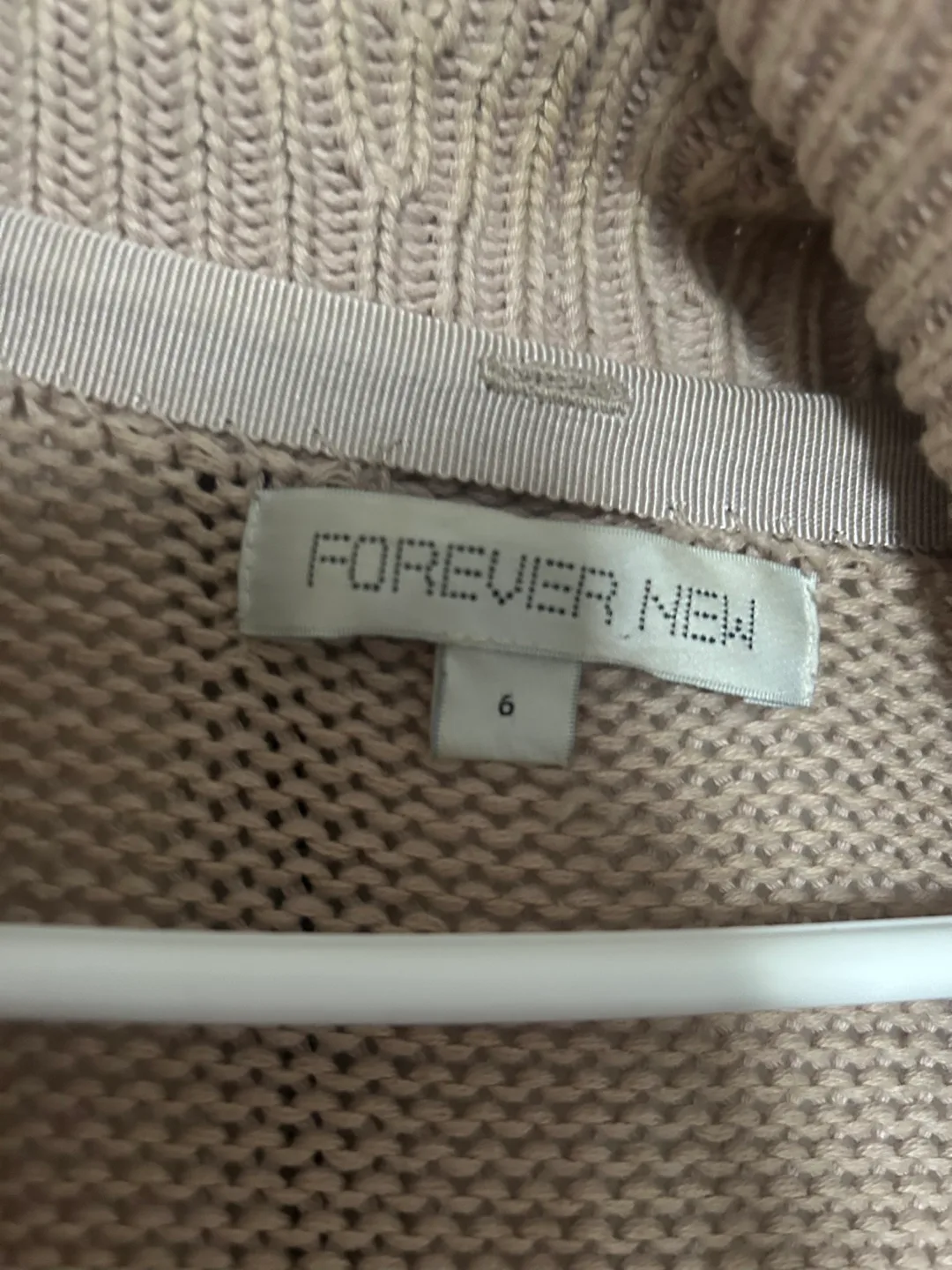 Forever New Beige Knit Cardigan Size 6 image indicator(2)