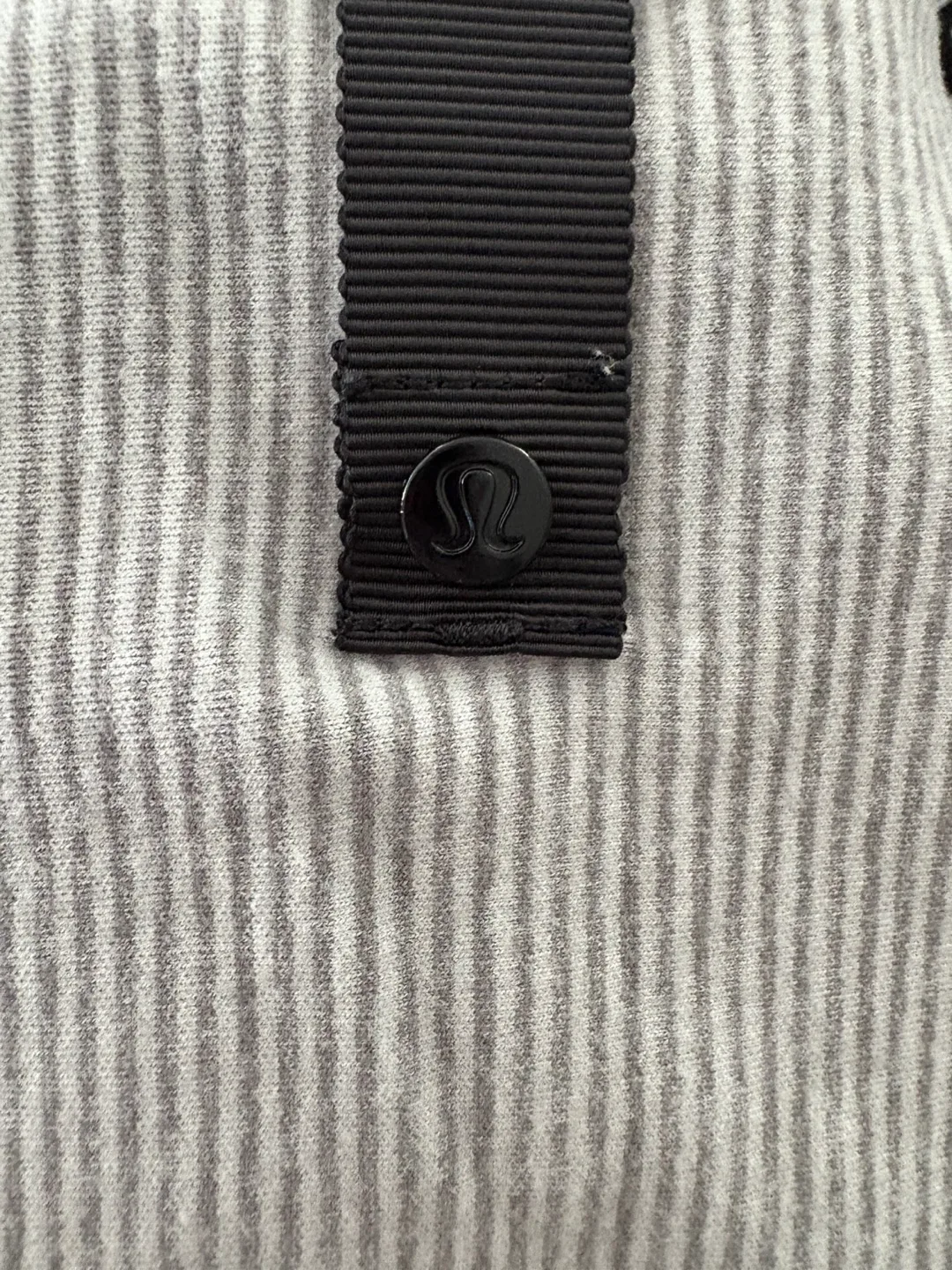 Lululemon Scuba Wrap - Grey Heather image indicator(8)