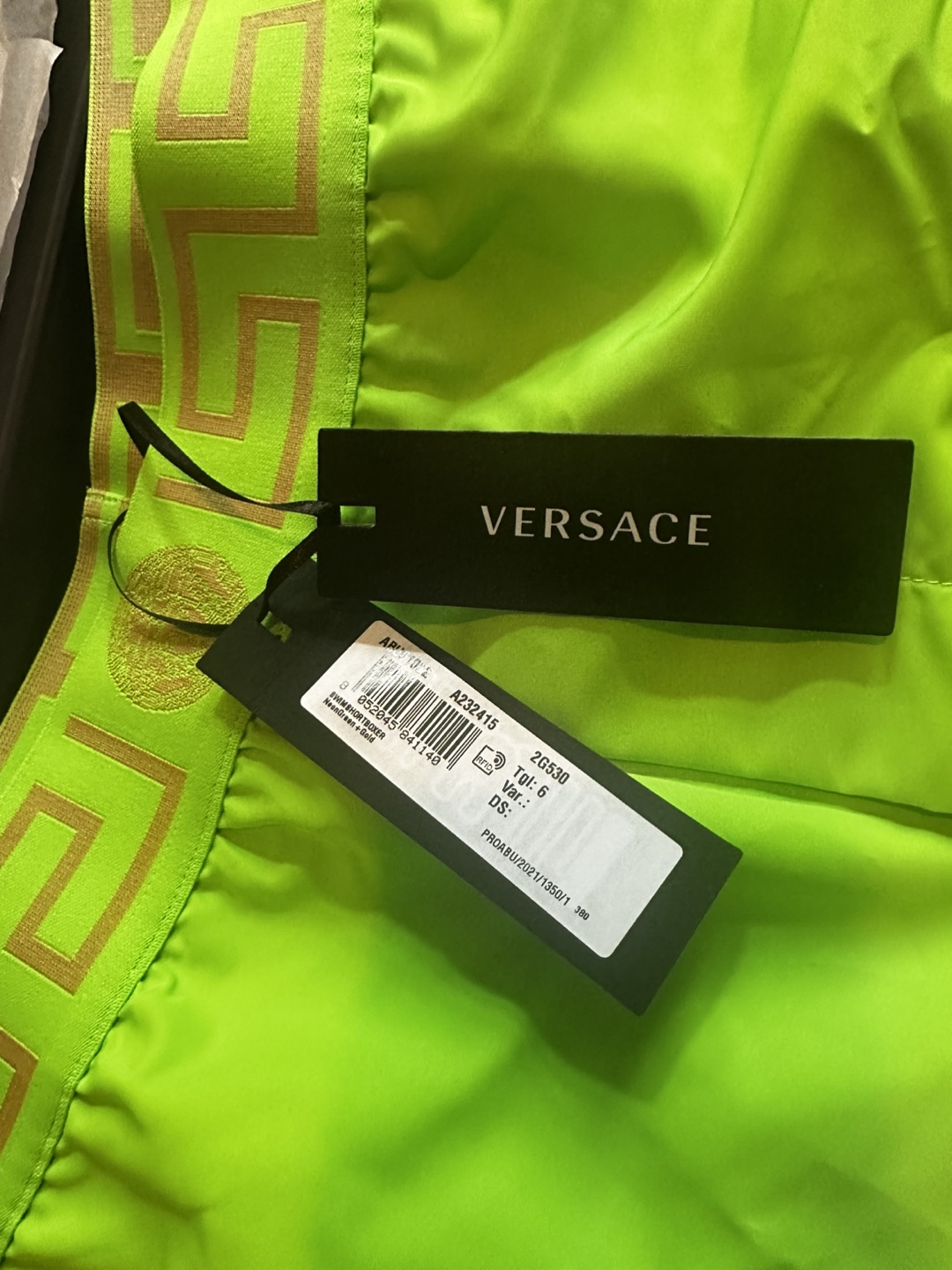VERSACE Men's Swim Shorts - Brand New! - photo 3