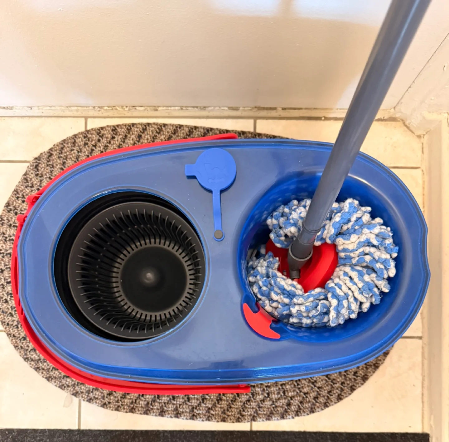 Vileda EasyWring Spin Mop and Bucket System (Need gone asap) image indicator(2)