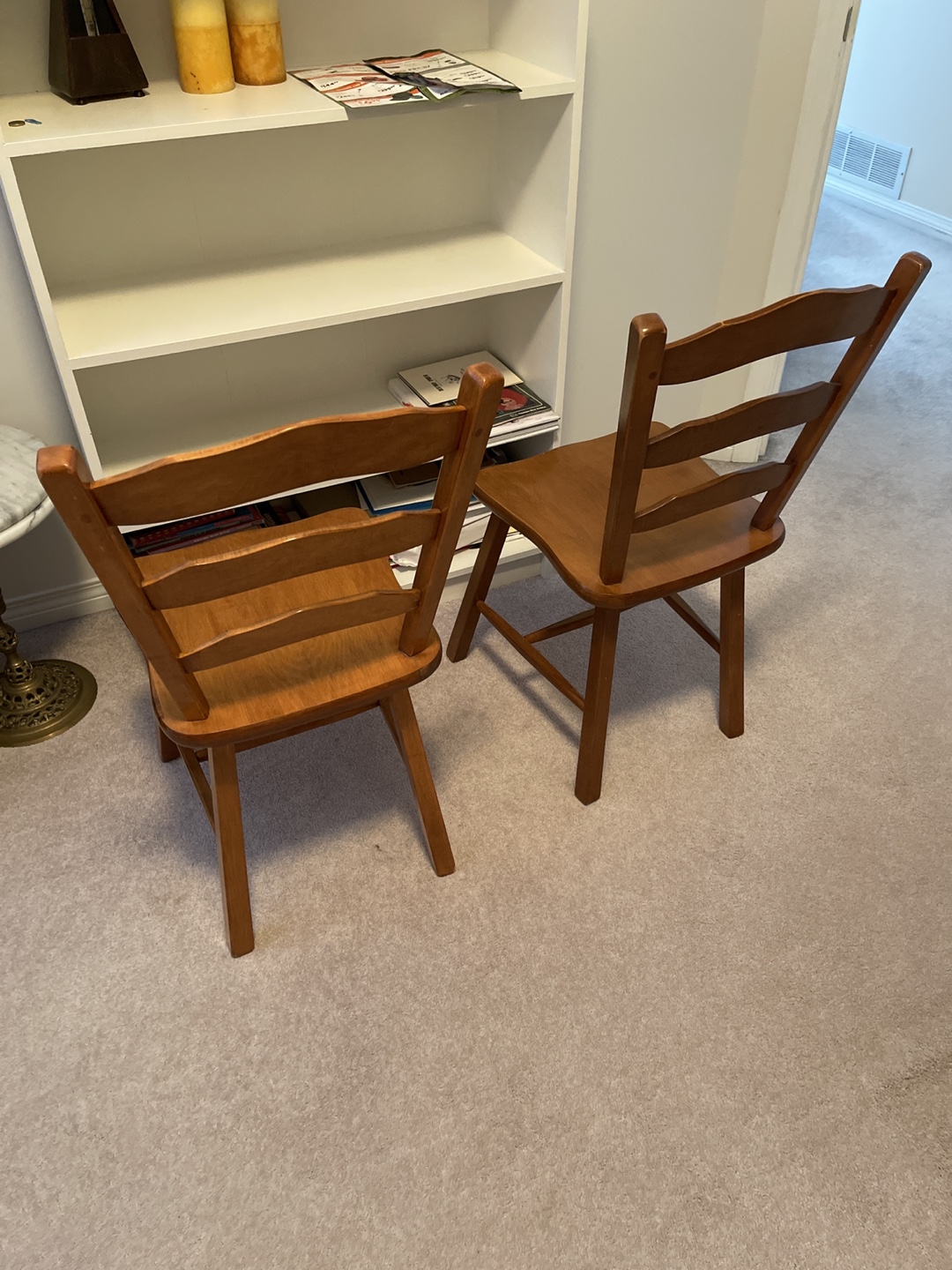 Pair of Wooden Ladderback Chairs - photo 3