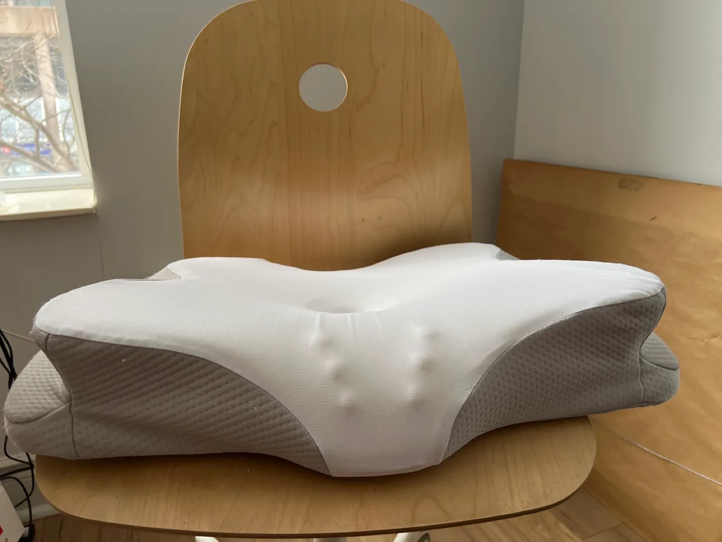 Cervical Neck Pillow for Neck Pain Relief image indicator(2)