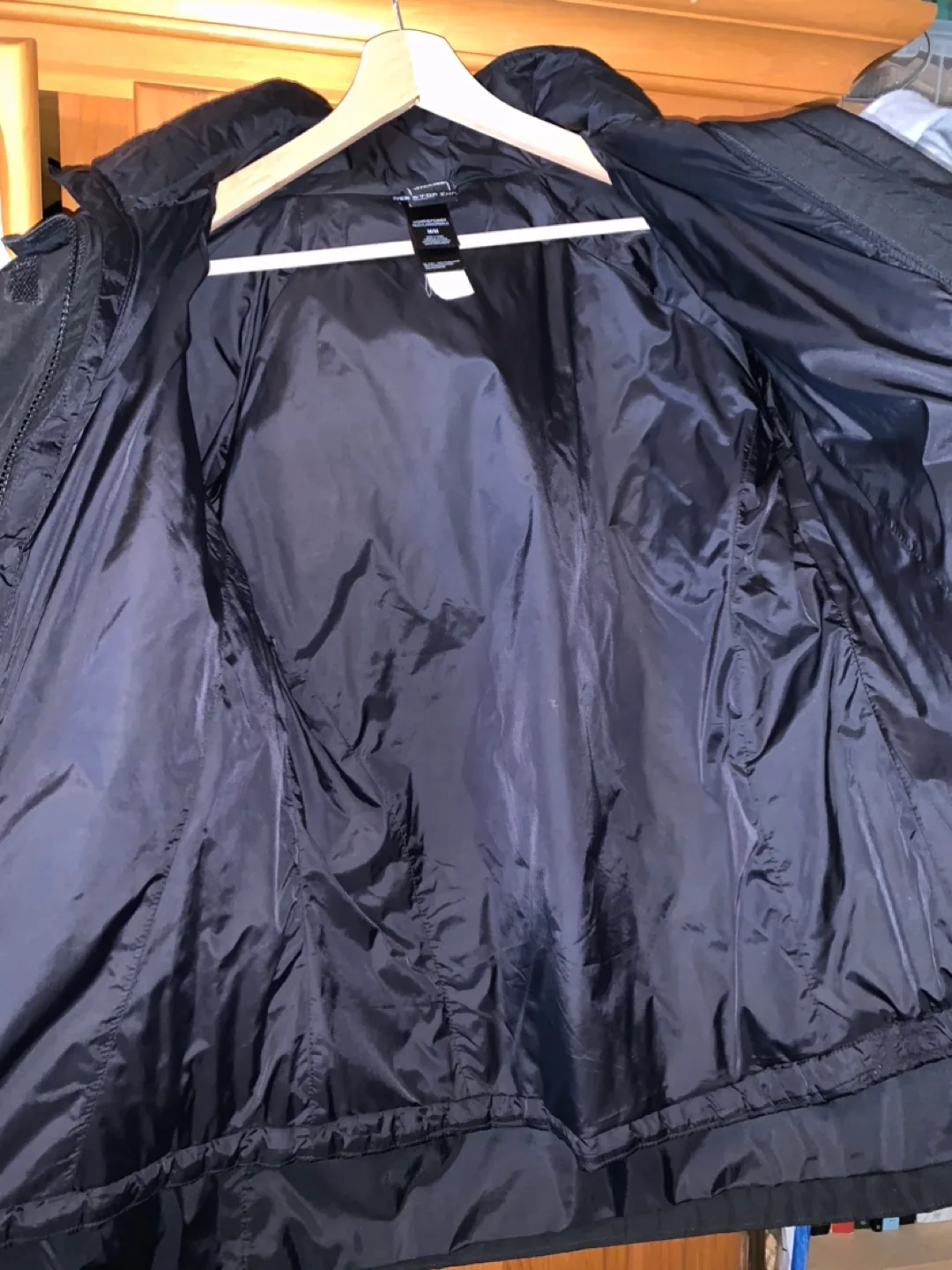 Women’s North Face winter jacket image indicator(2)