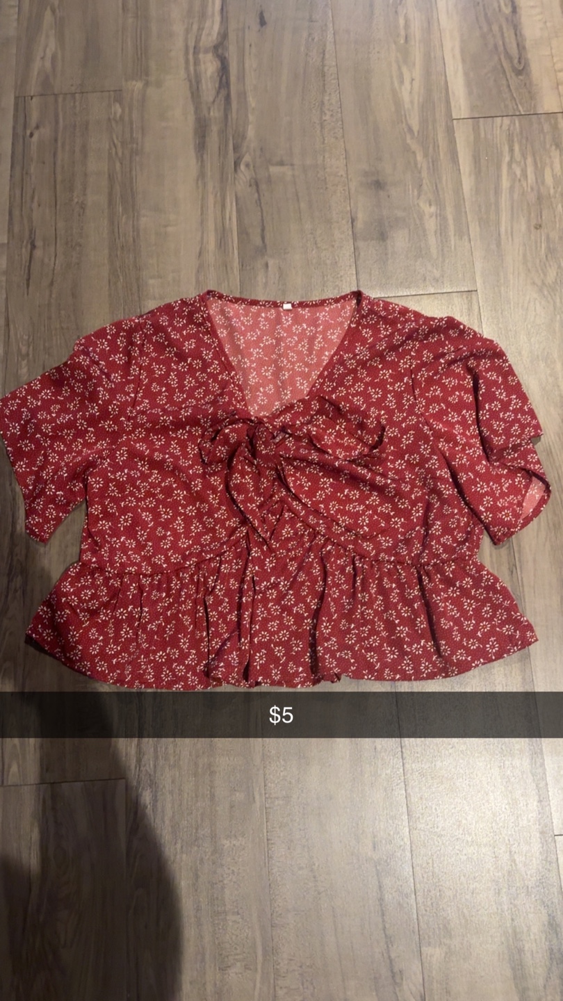 Bundle of 5 Crop Tops - $5 Each - photo 4