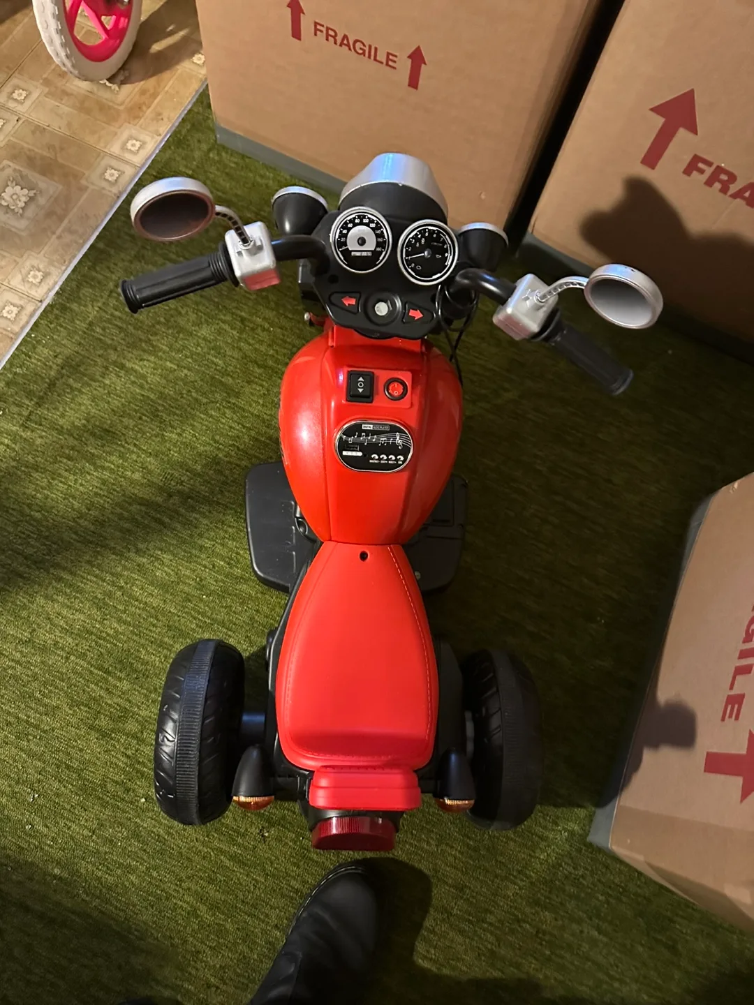 Kids' Indian Motorcycle Tricycle image indicator(7)