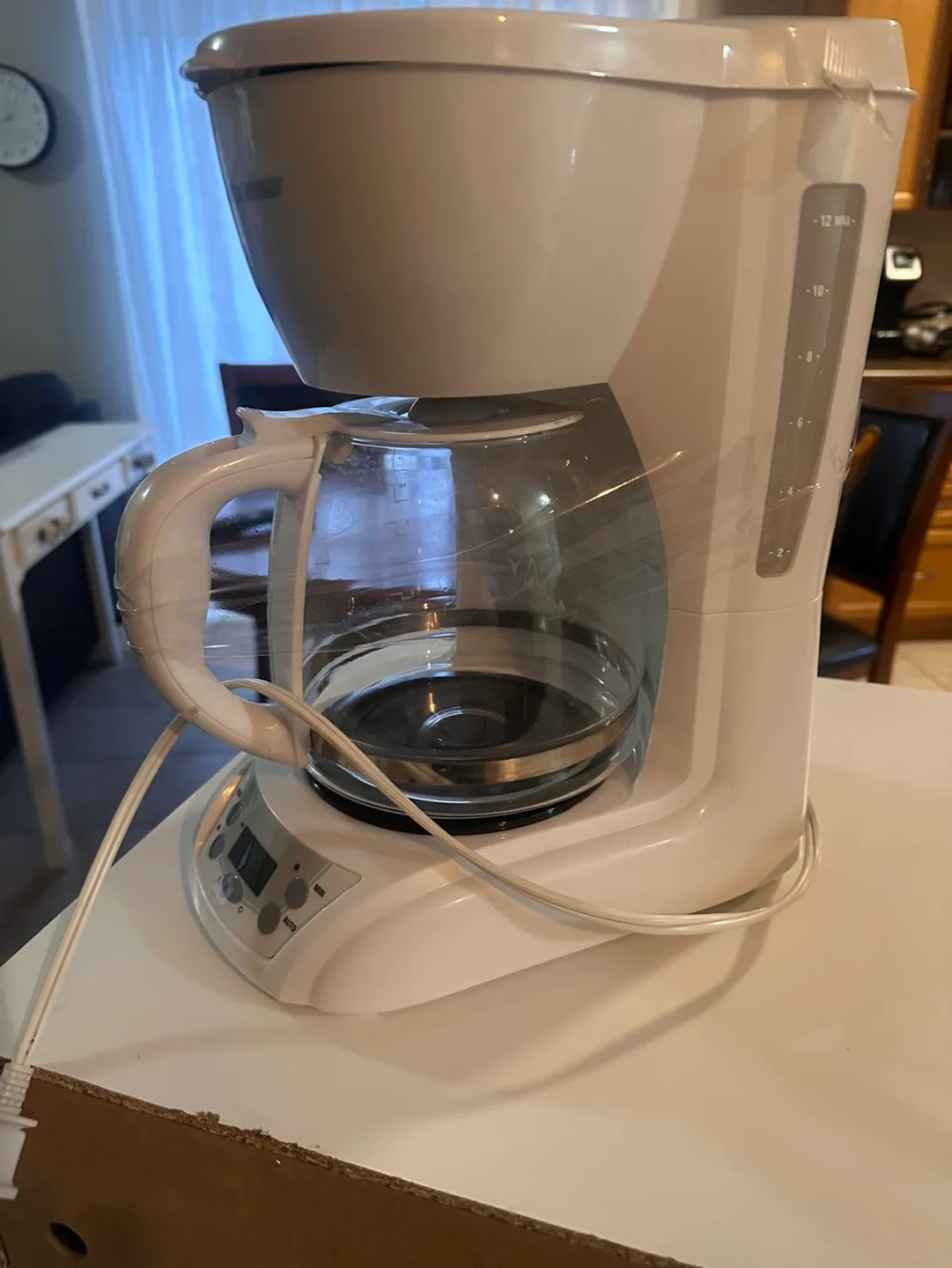 Black+Decker 12-Cup Programmable Coffee Maker image indicator(3)