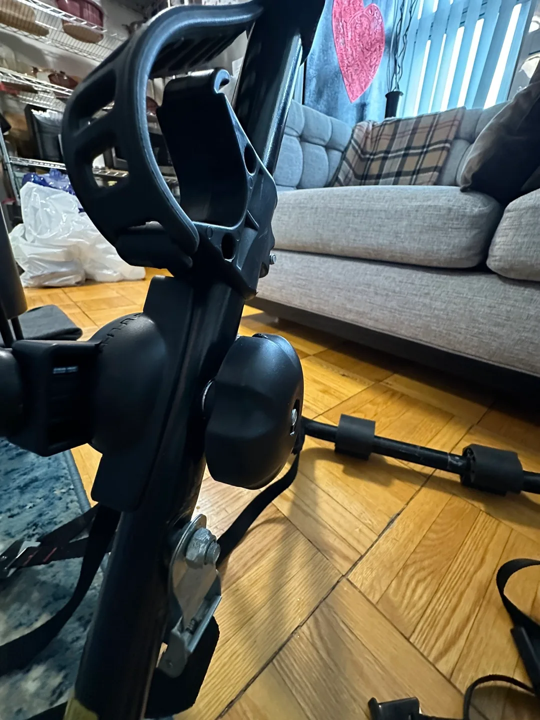 Saris Bones 2-Bike Hitch Mount Rack image indicator(3)