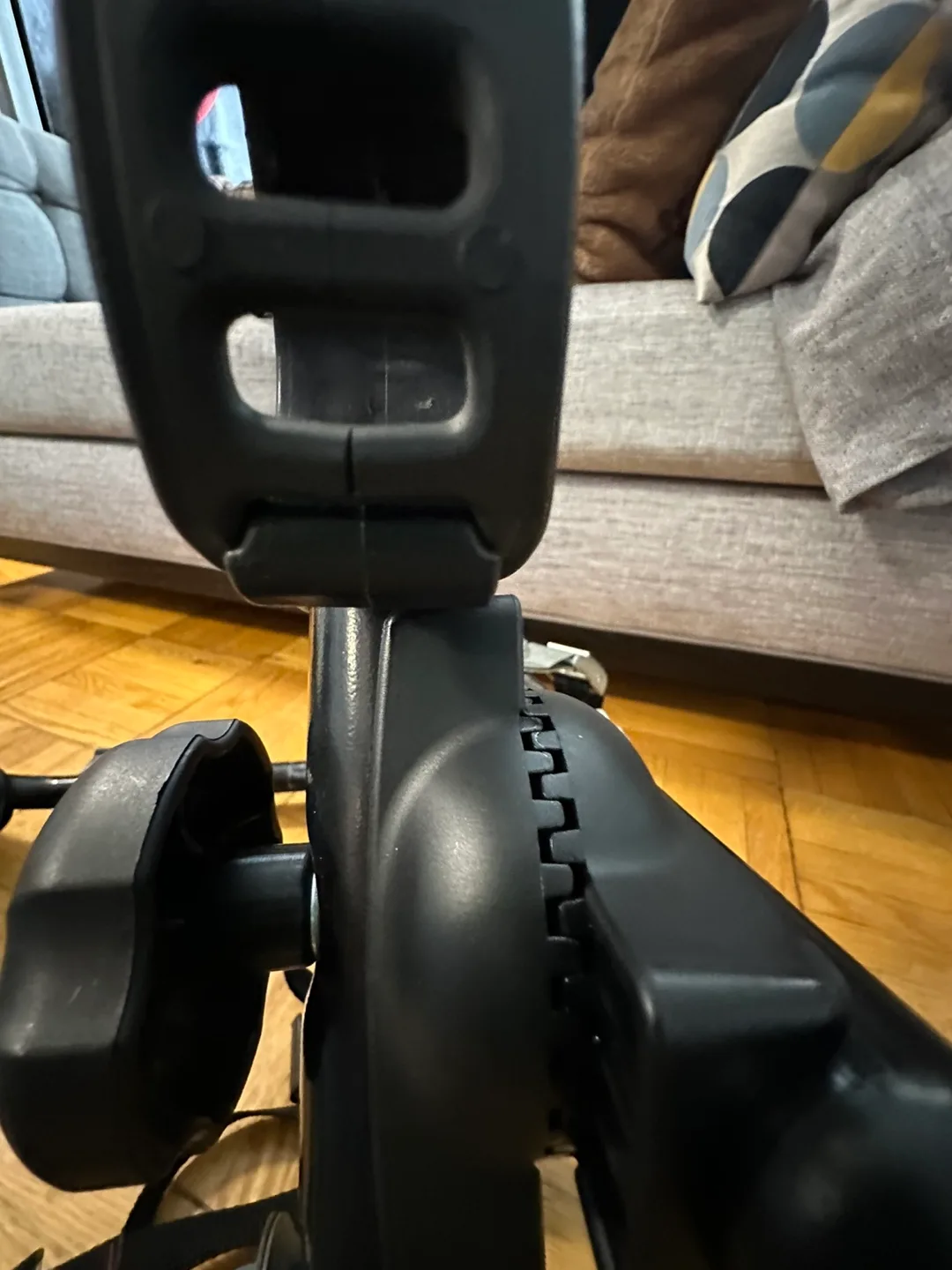 Saris Bones 2-Bike Hitch Mount Rack image indicator(4)