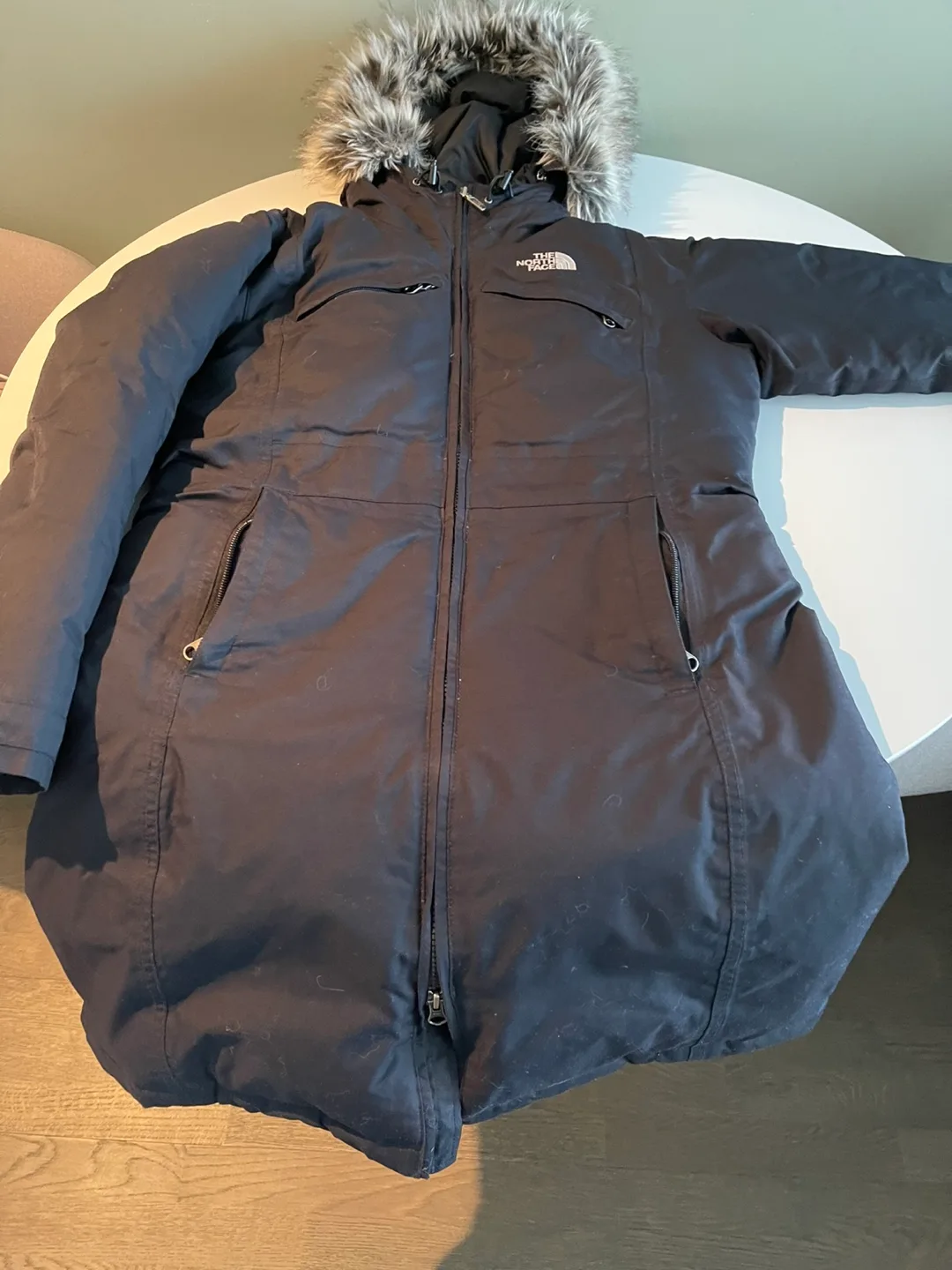 The North Face Women's Parka - Black small image indicator(4)