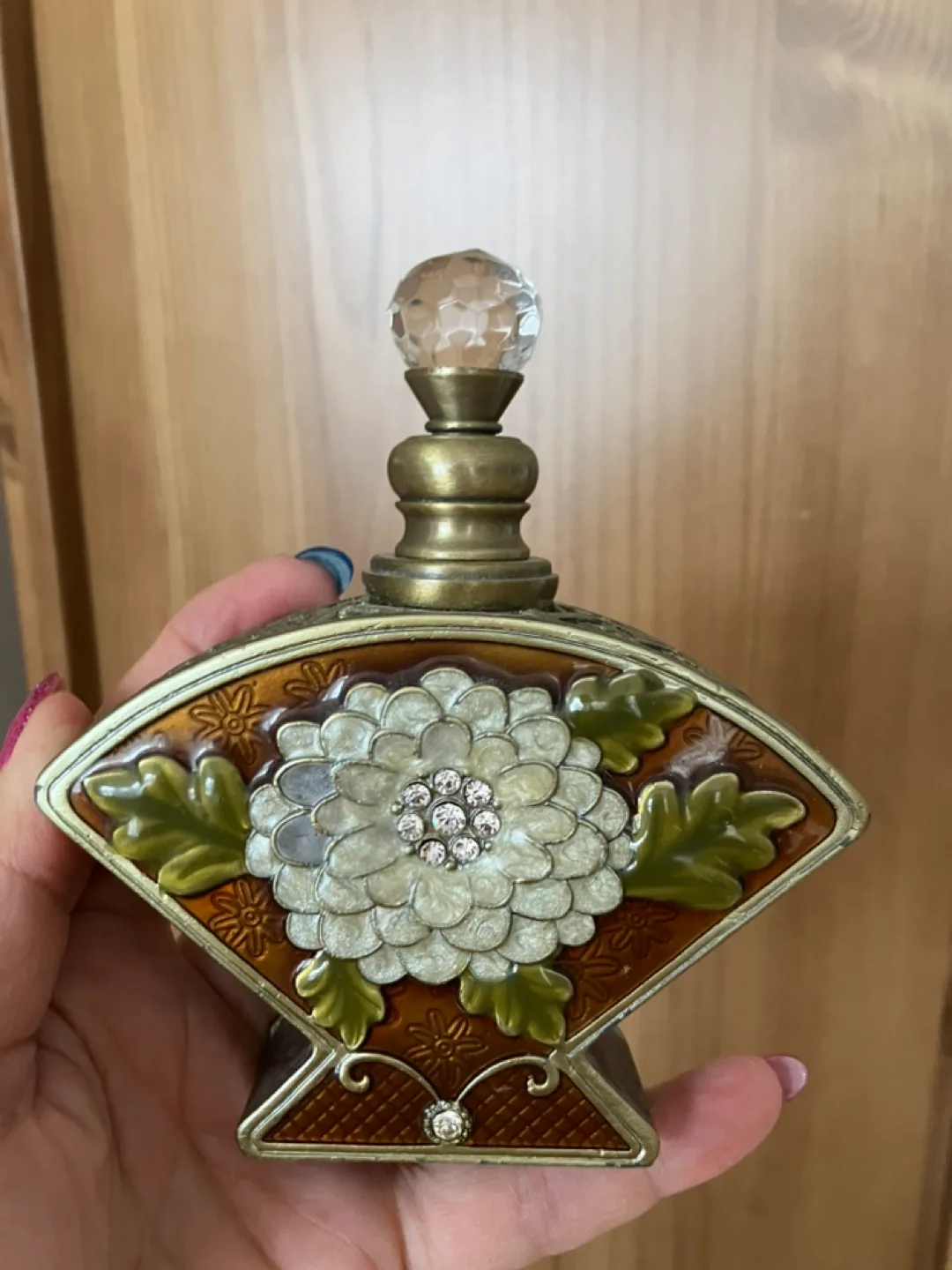 Set of Three Vintage-Style Perfume Bottles image indicator(2)
