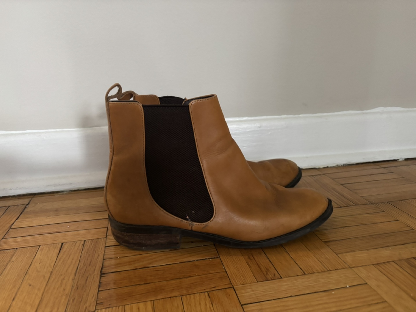 Tan Leather Chelsea Boots