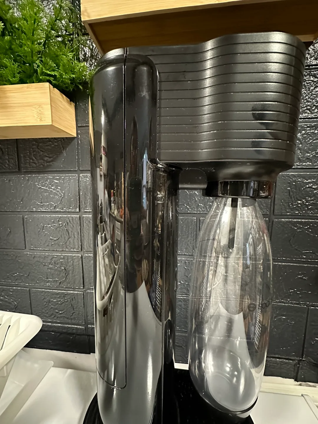 SodaStream Sparkling Water Maker image indicator(2)