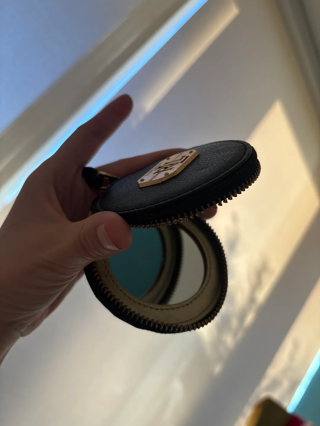 Lauren Ralph Lauren Compact Mirror image indicator(2)