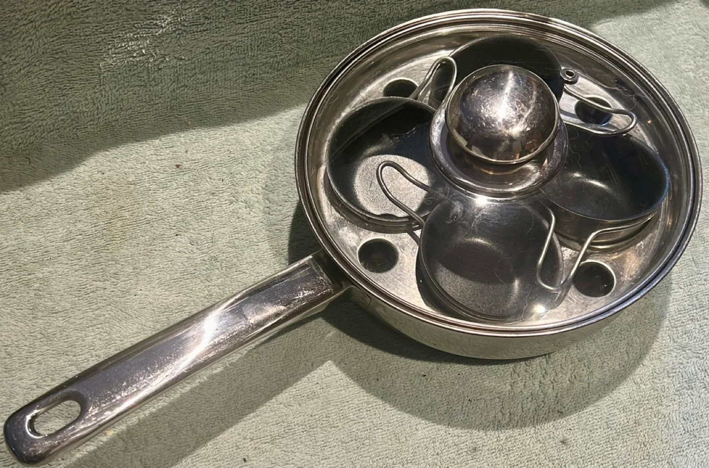Corlini Egg Poacher with Stainless Steel Pan and Lid thumbnail