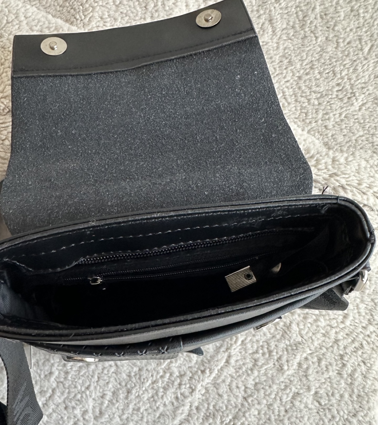 Black Leather Crossbody Bag - photo 3