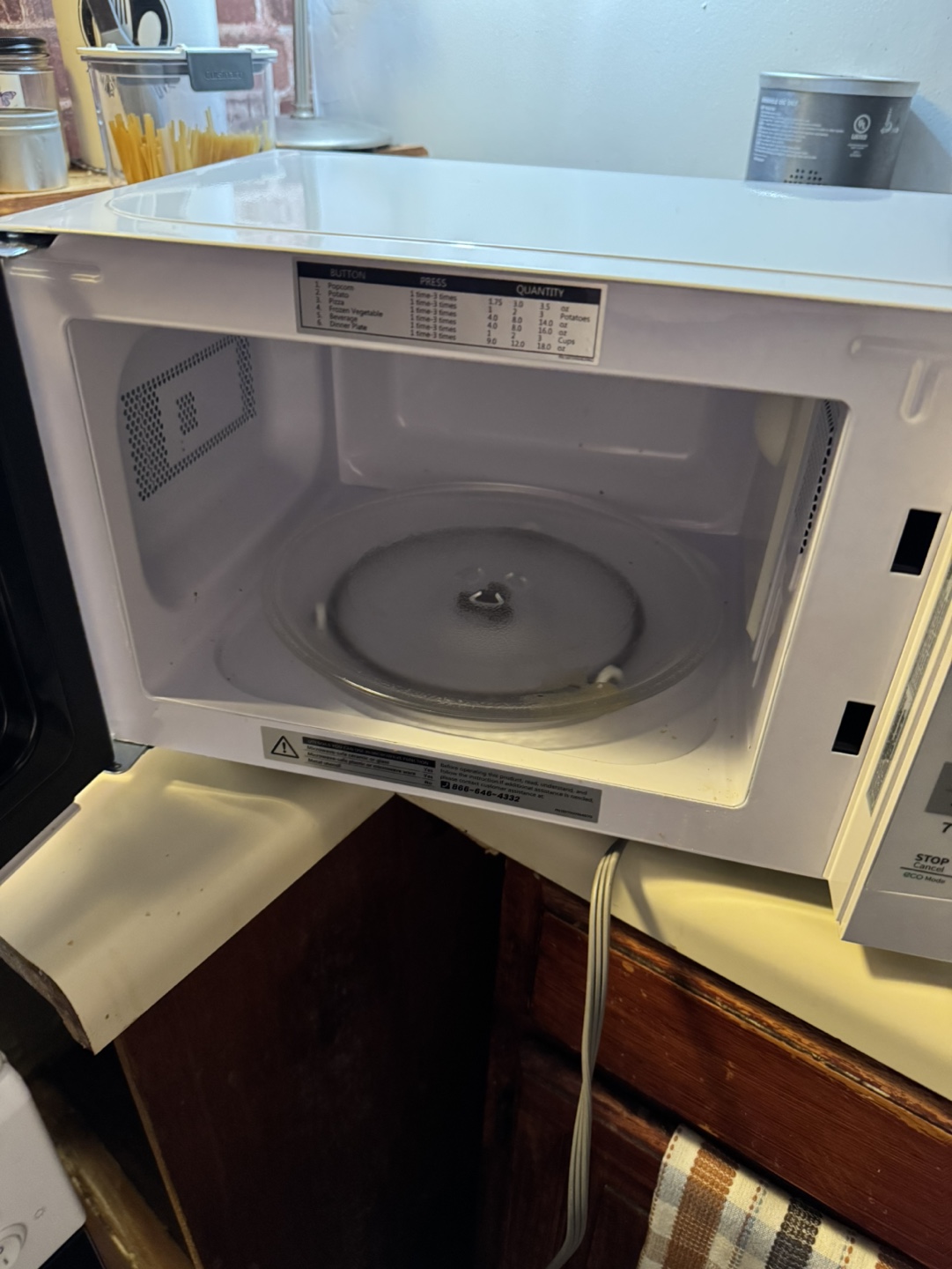 Comfee' 0.7 cu. ft. Microwave - photo 3