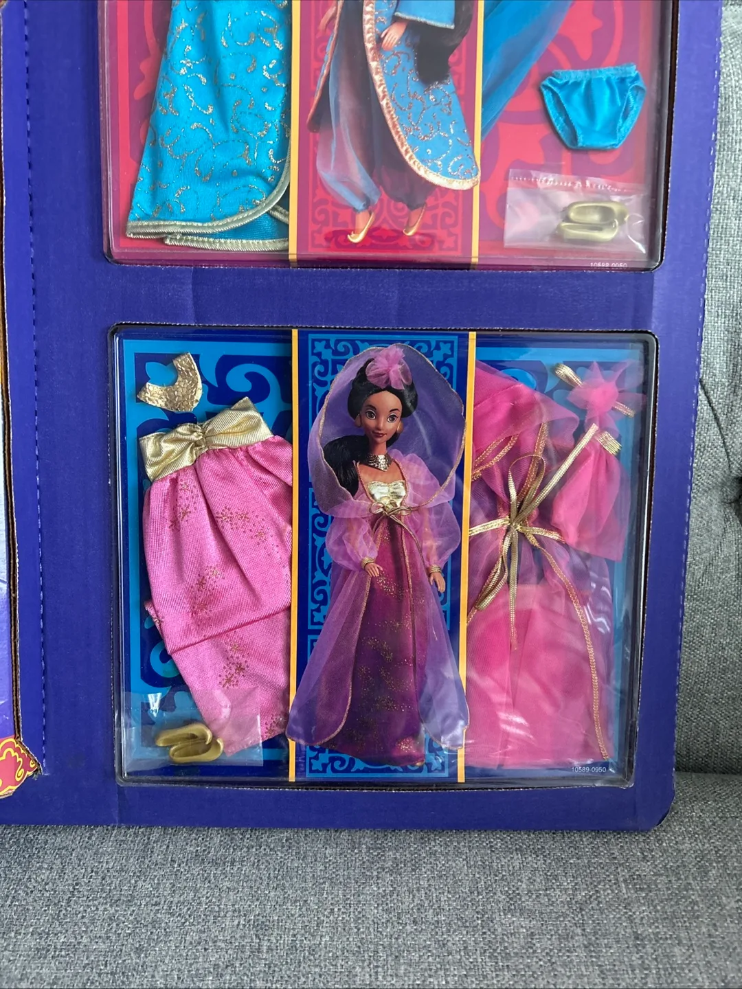 Vintage Disney's Aladdin Jasmine Gift Pack Mattel Doll image indicator(5)
