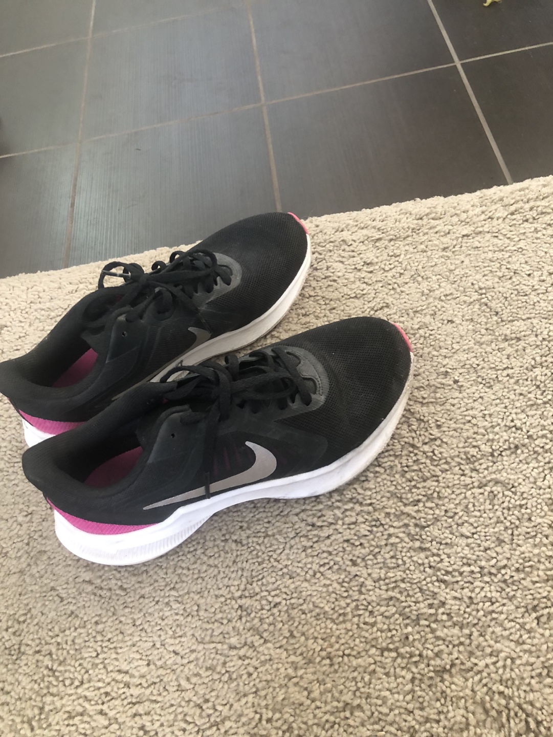 Women's Nike Running Shoes - Size 7