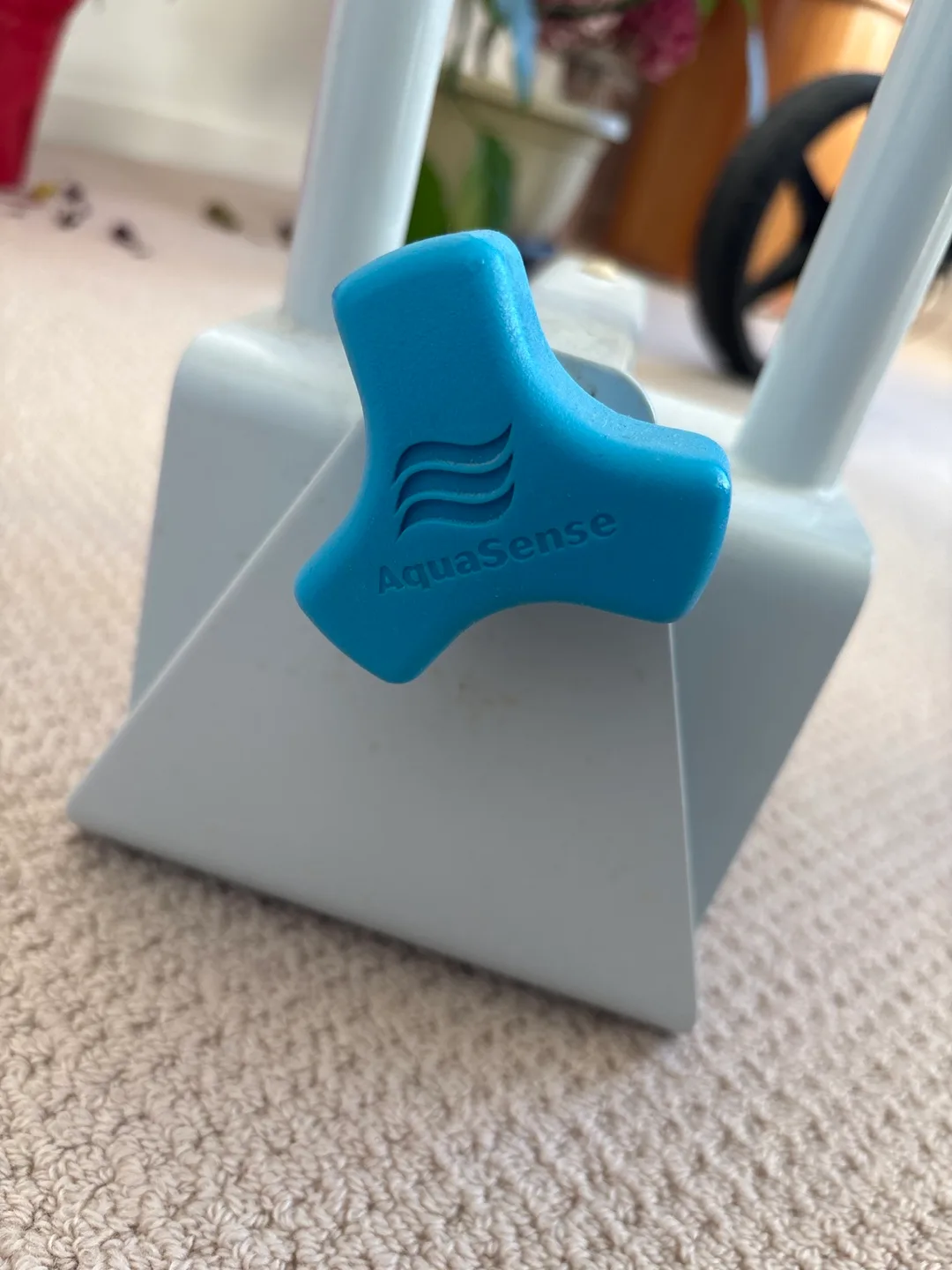 AquaSense Grab Bar image indicator(2)