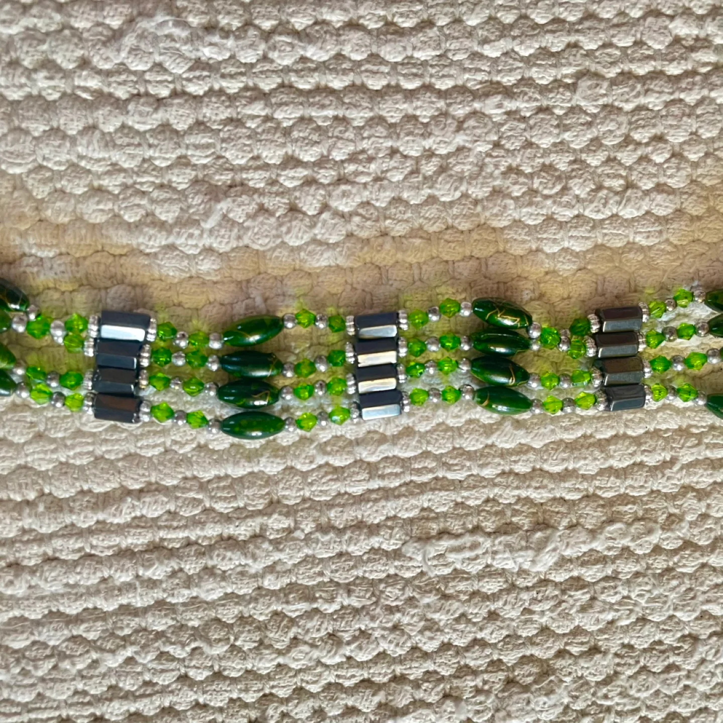 Hematite & Green Glass Beaded Necklace,Bracelet,Coin Purse image indicator(4)