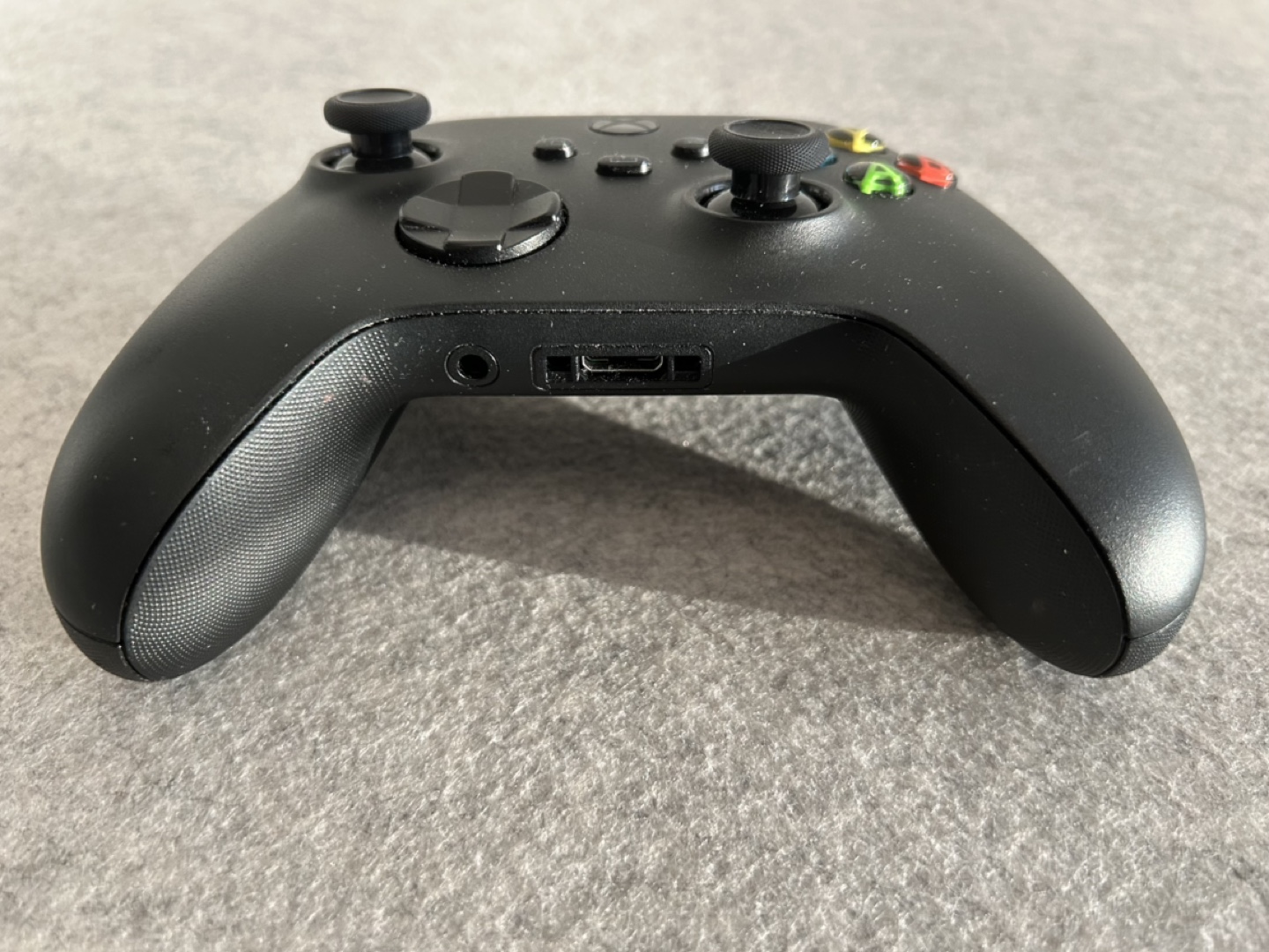 Xbox Series X Wireless Controller - photo 2