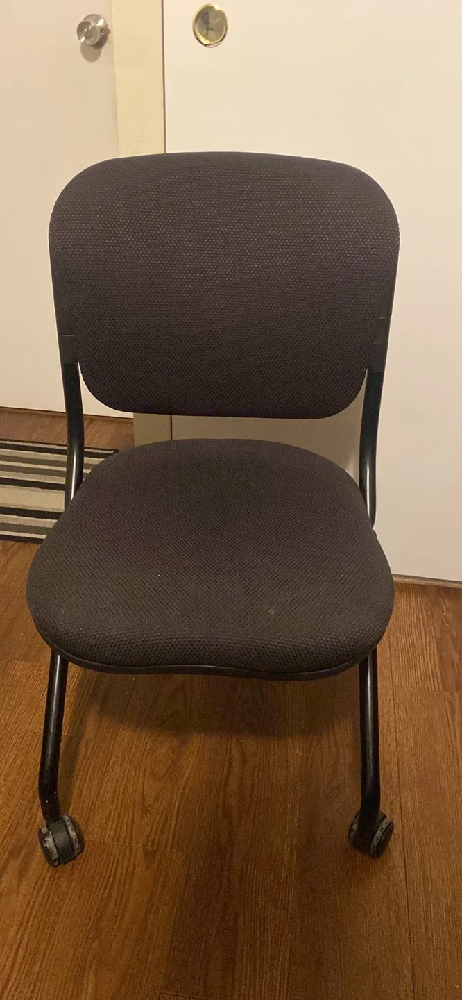Foldable Black Office Chair with Wheels thumbnail