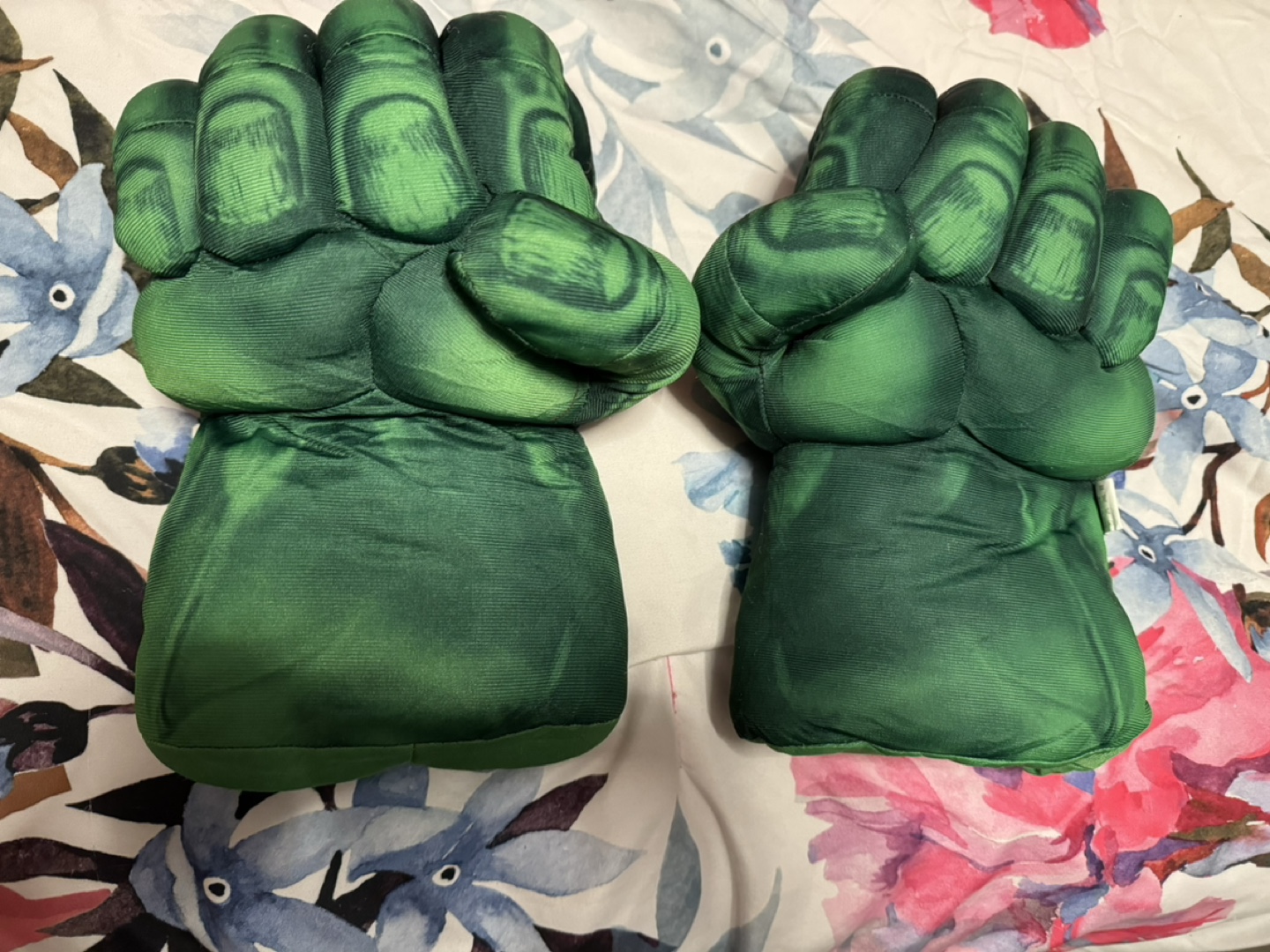 Hulk Hands Plush Gloves