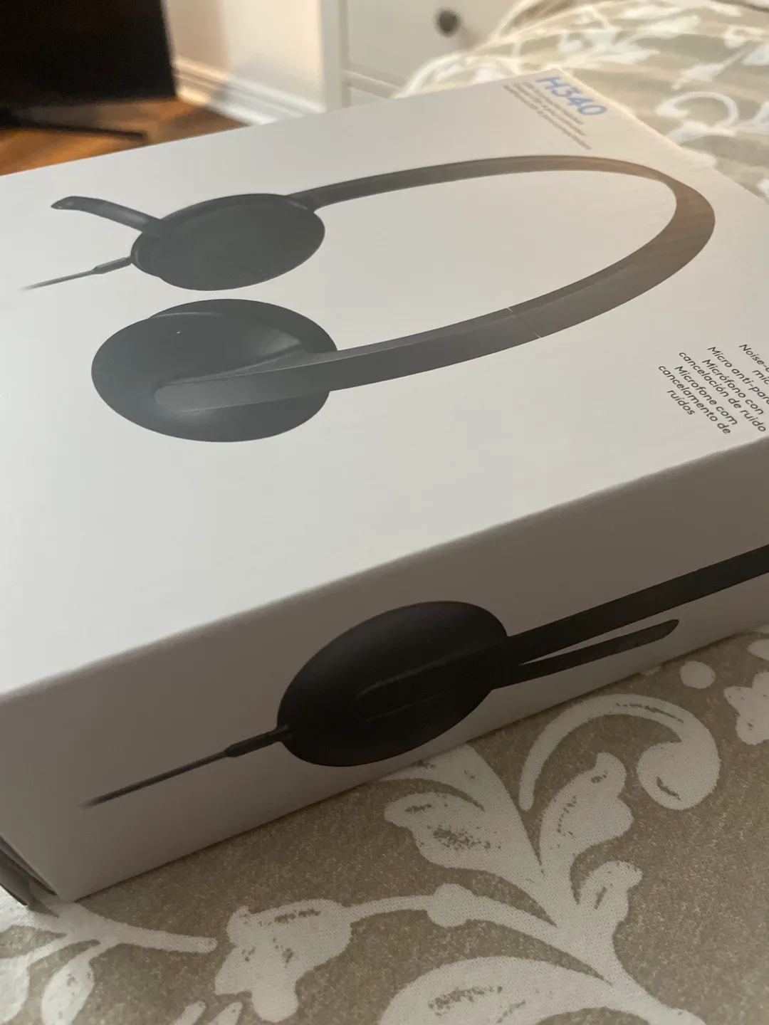 NEW Logitech H340 USB Headset - Black image indicator(2)