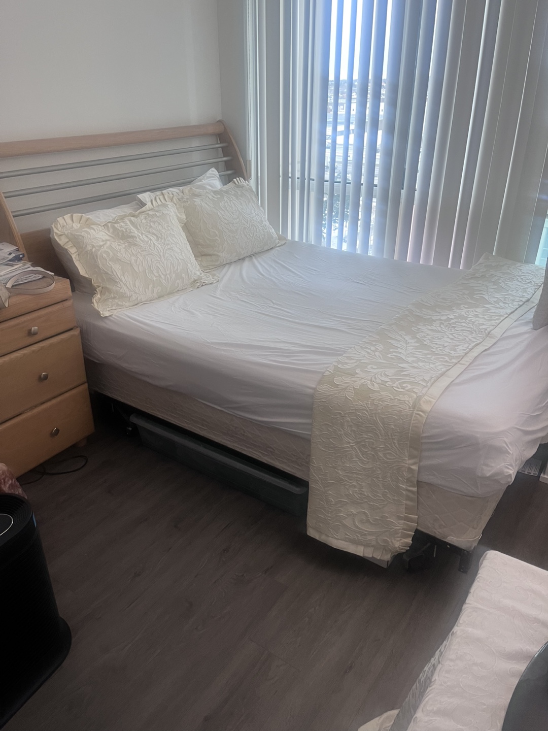 Queen Size Headboard - Light Oak Colour