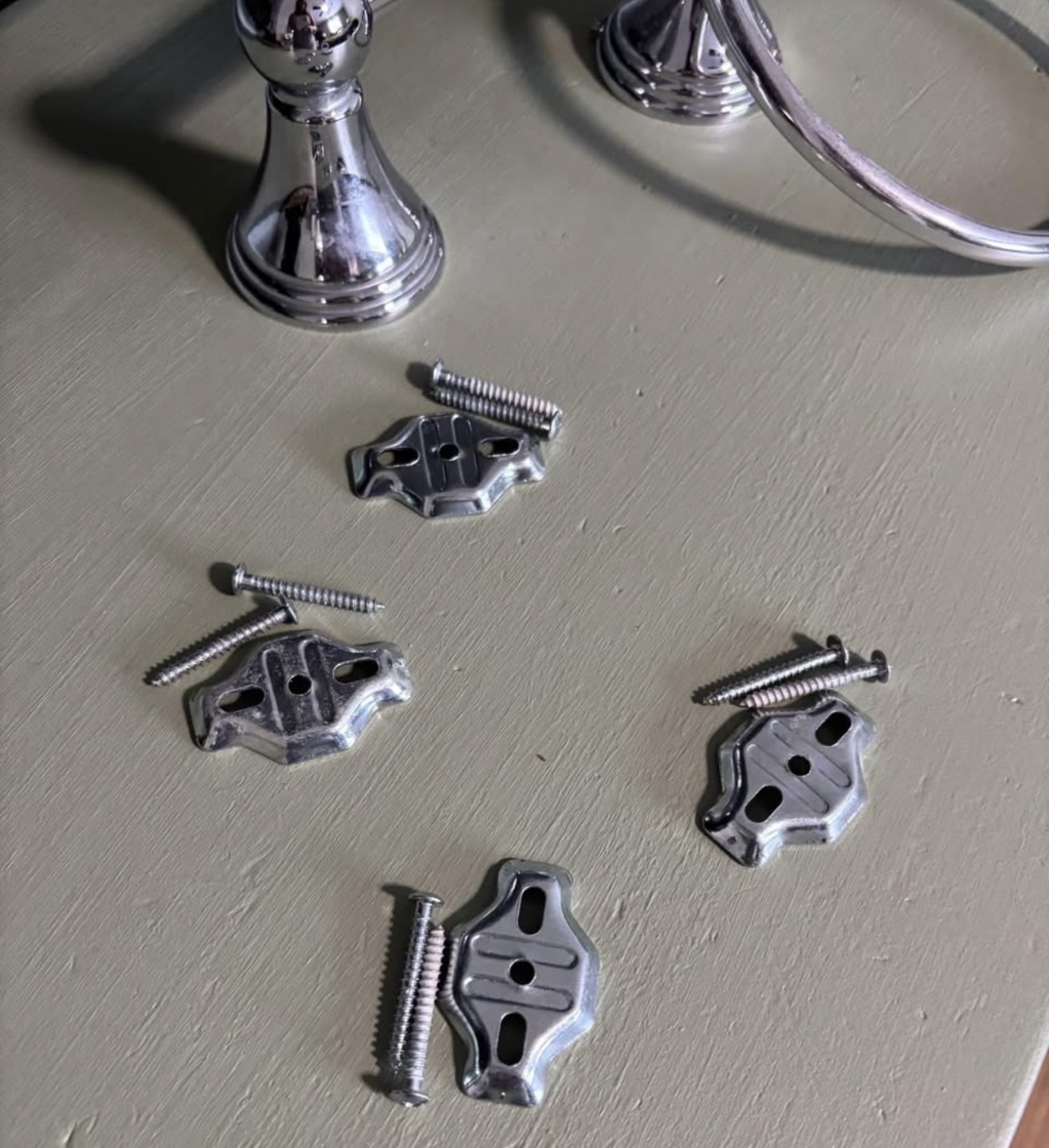 Chrome Bathroom Accessory Set - photo 3