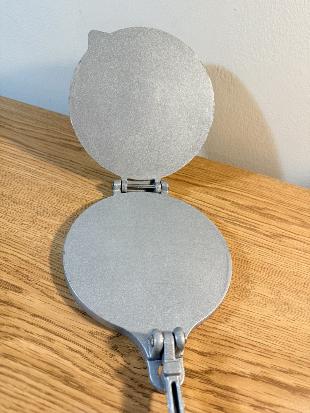 Tortilla Press - Empanada Maker