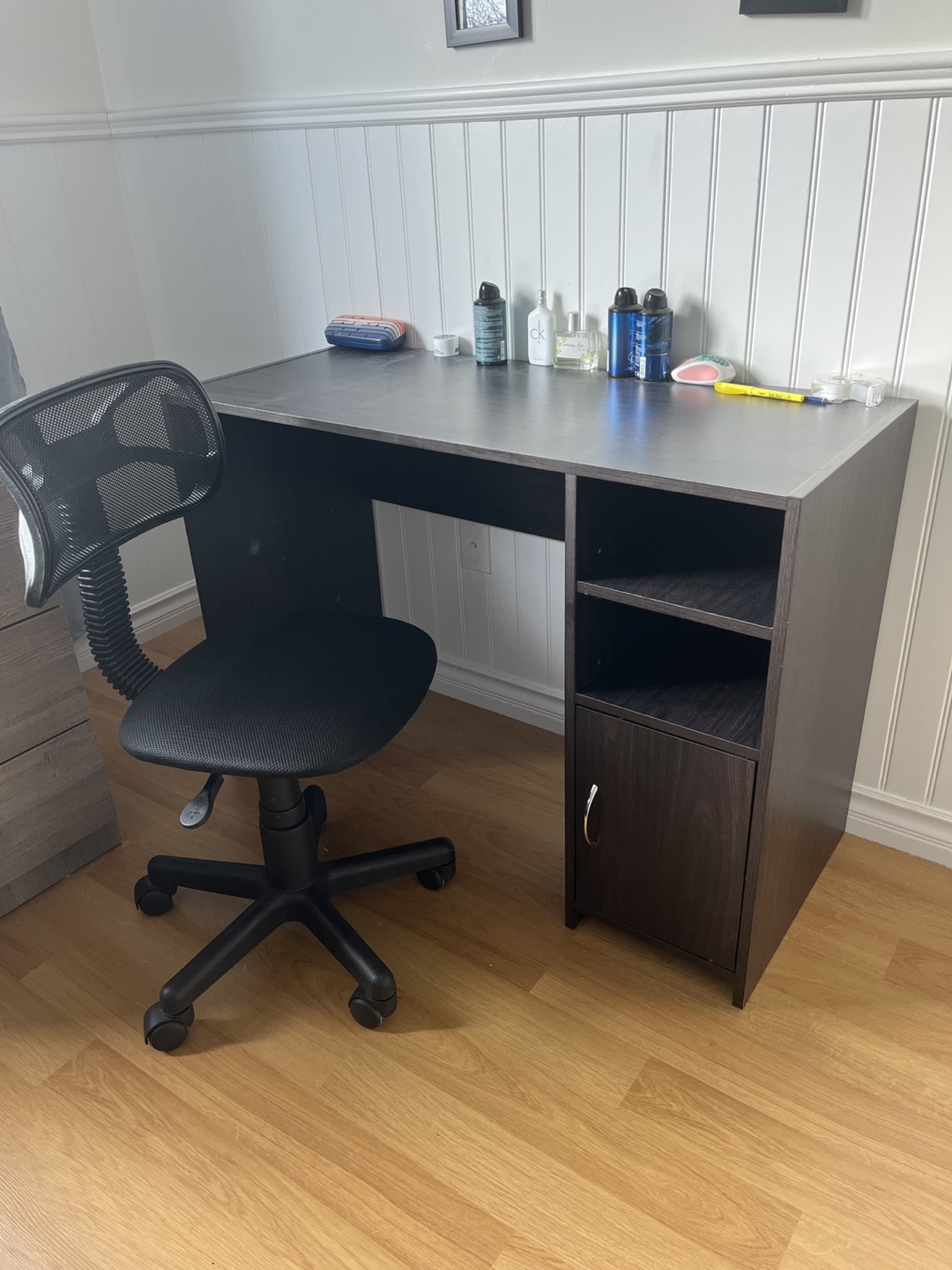 Black Computer Desk and Mesh Office Chair Set