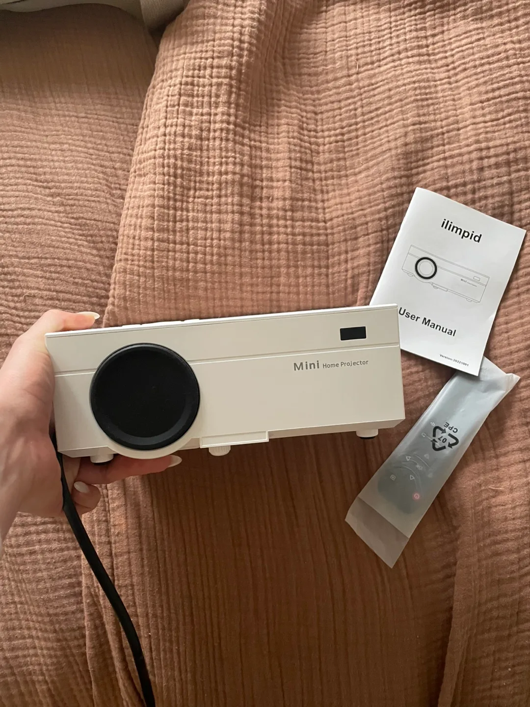 Illimpid Mini Home Projector 1080P Bluetooth WiFi thumbnail