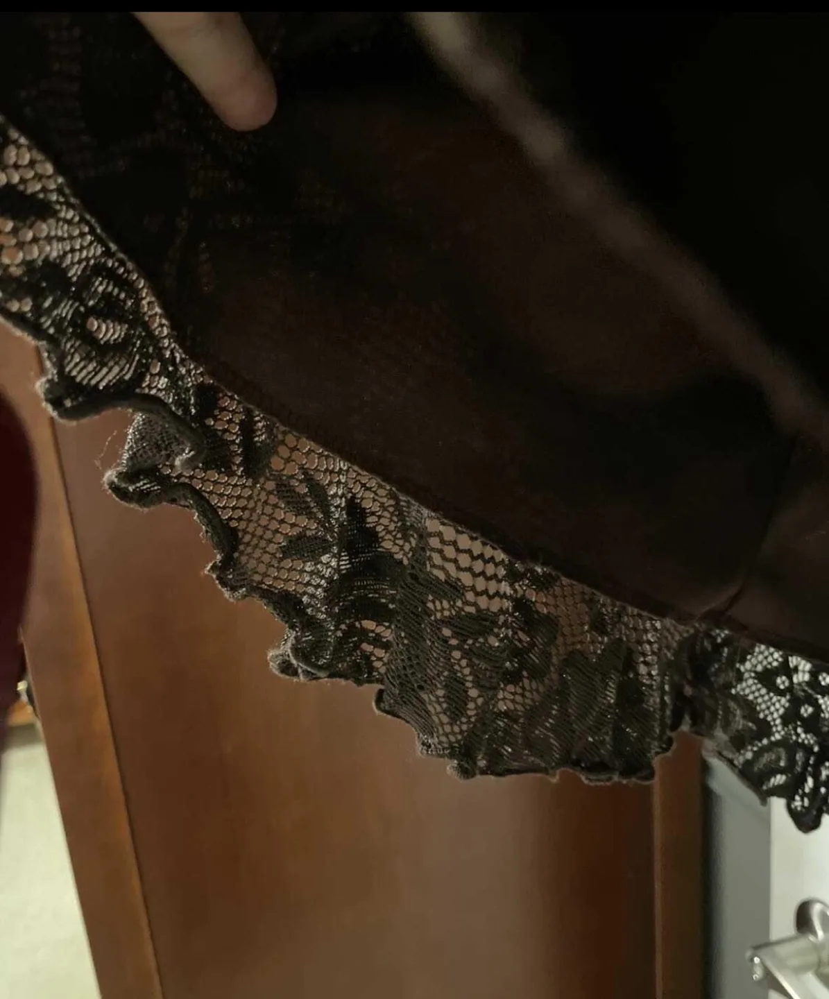 Such a pretty Lace Skirt  w/stretch- Size Large image indicator(3)