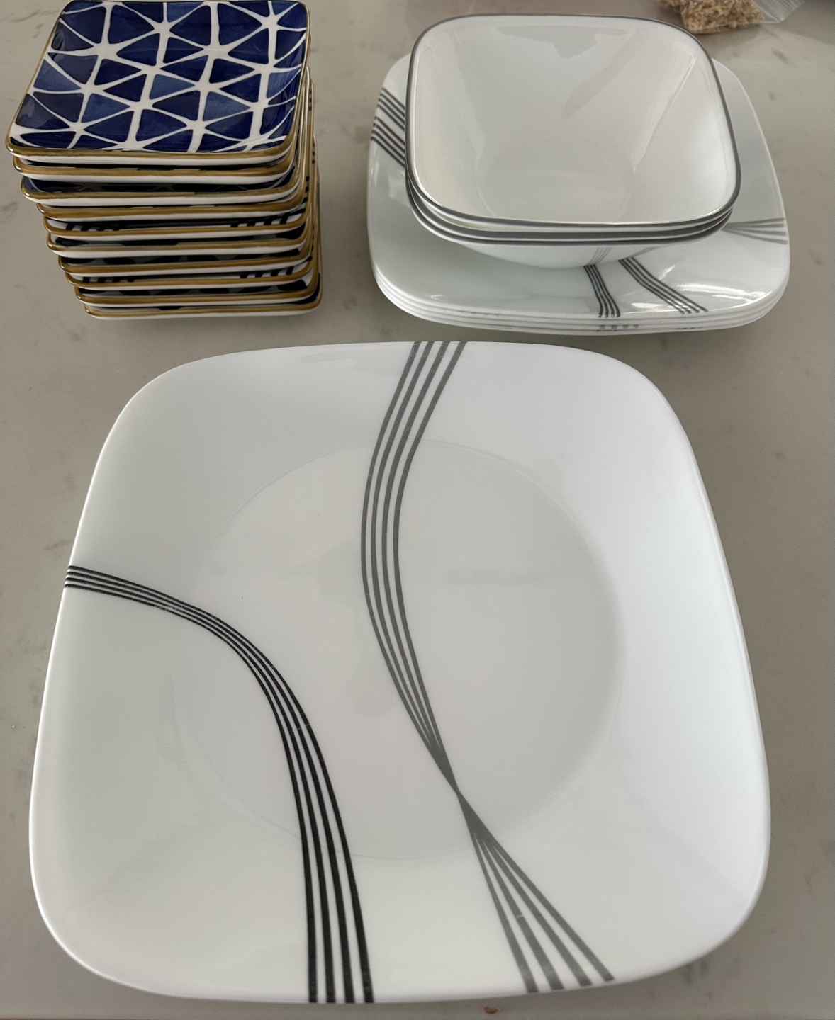 Dinnerware and snack bowls - photo 2