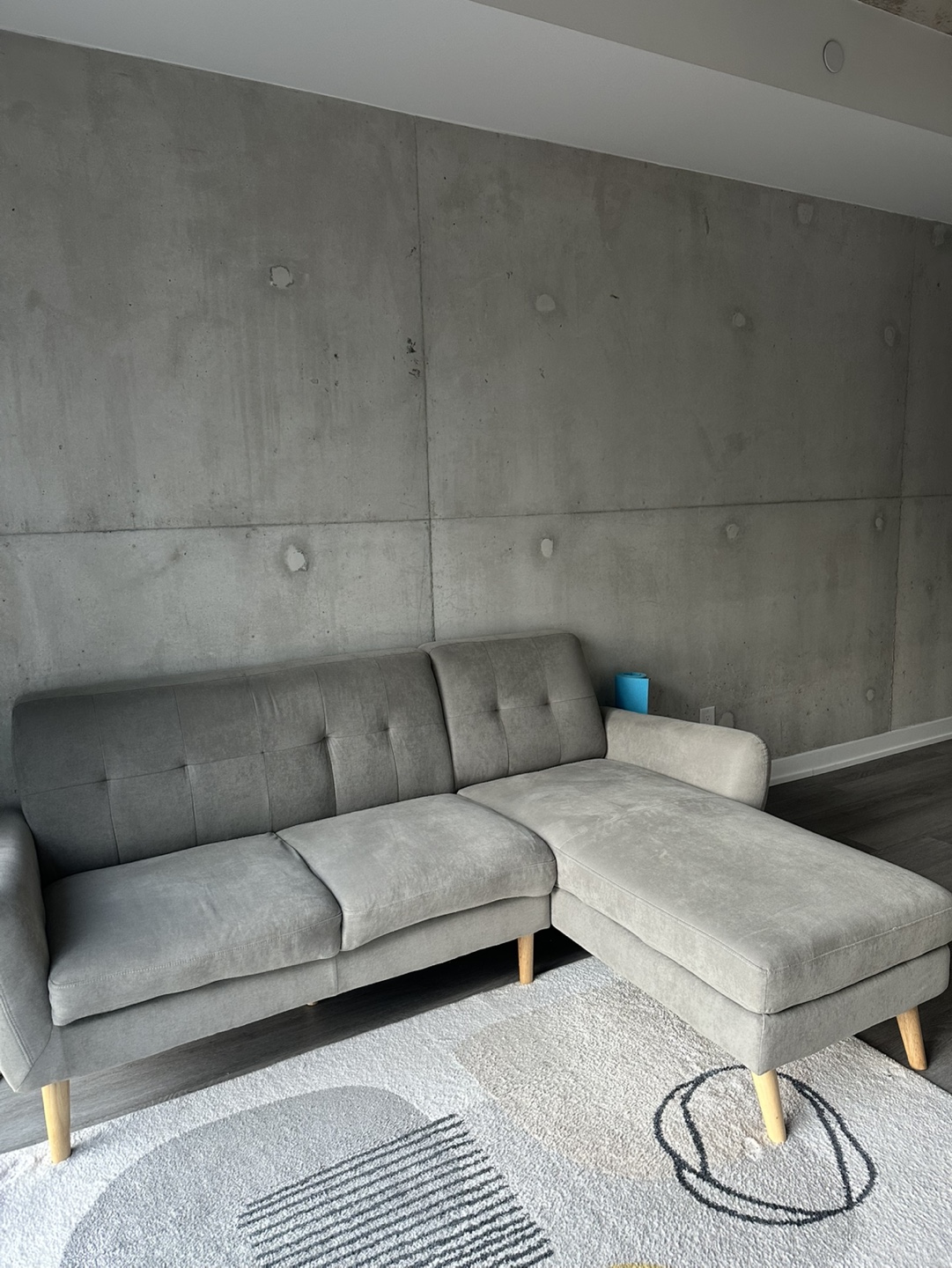 Structube sectional couch - fairly used. - photo 2